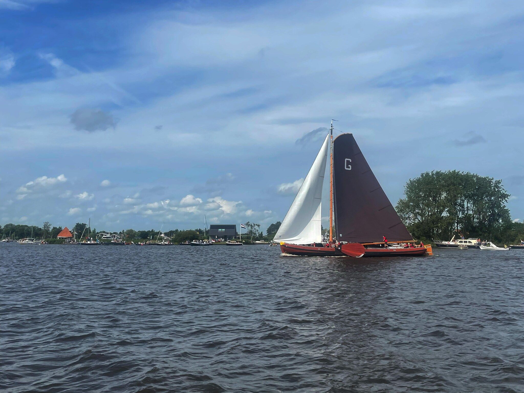 De omgeving van RiggelBrug Sneekermeer in Offingawier