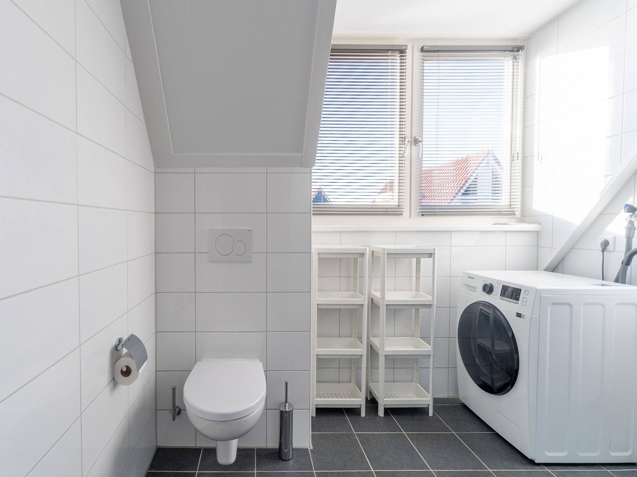 De badkamer van Wulpdal 63 in Scherpenisse