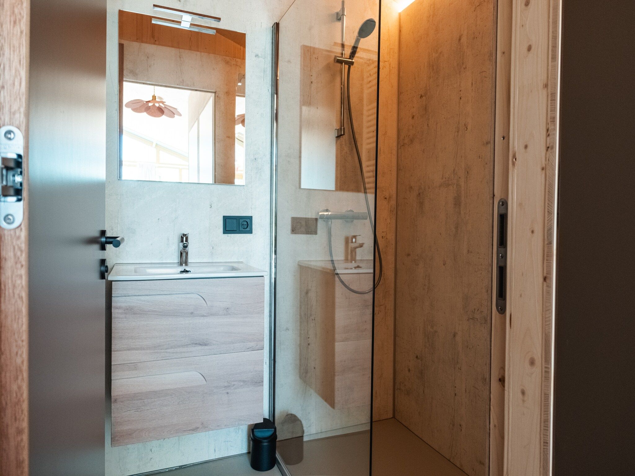 De badkamer van Large Green House 4 persoons in Scherpenzeel (FR)