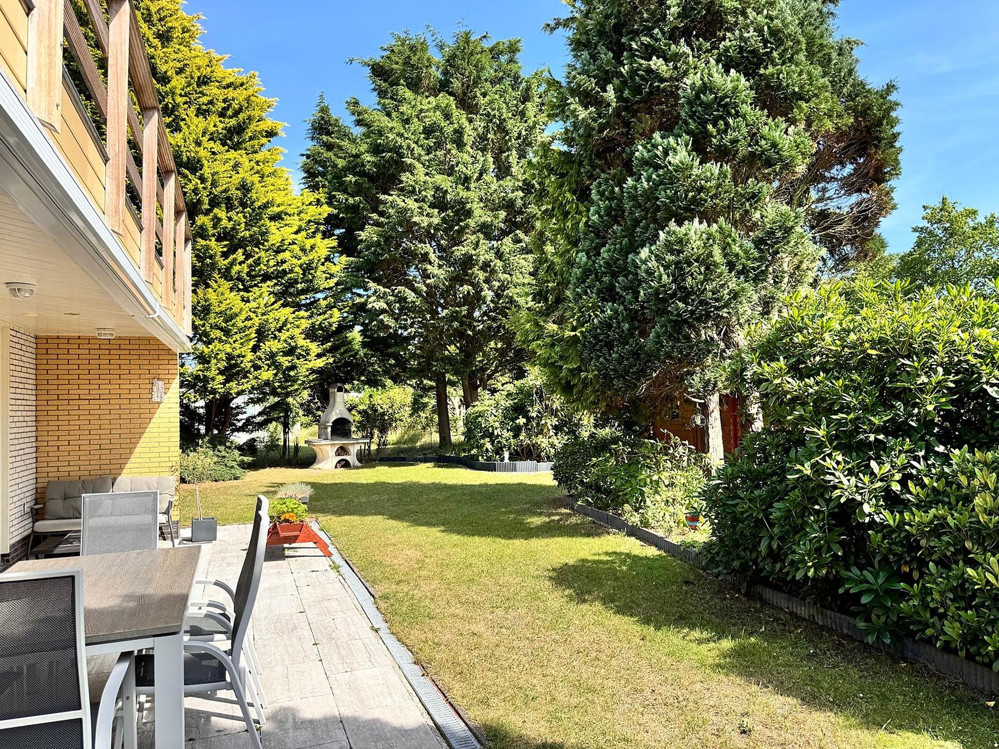 De tuin van Bungalow 309 in De Koog