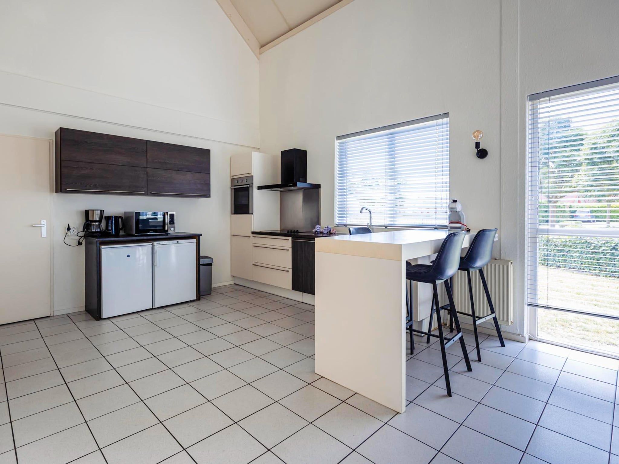De keuken van 16 - Persons Family bungalow in Ewijk
