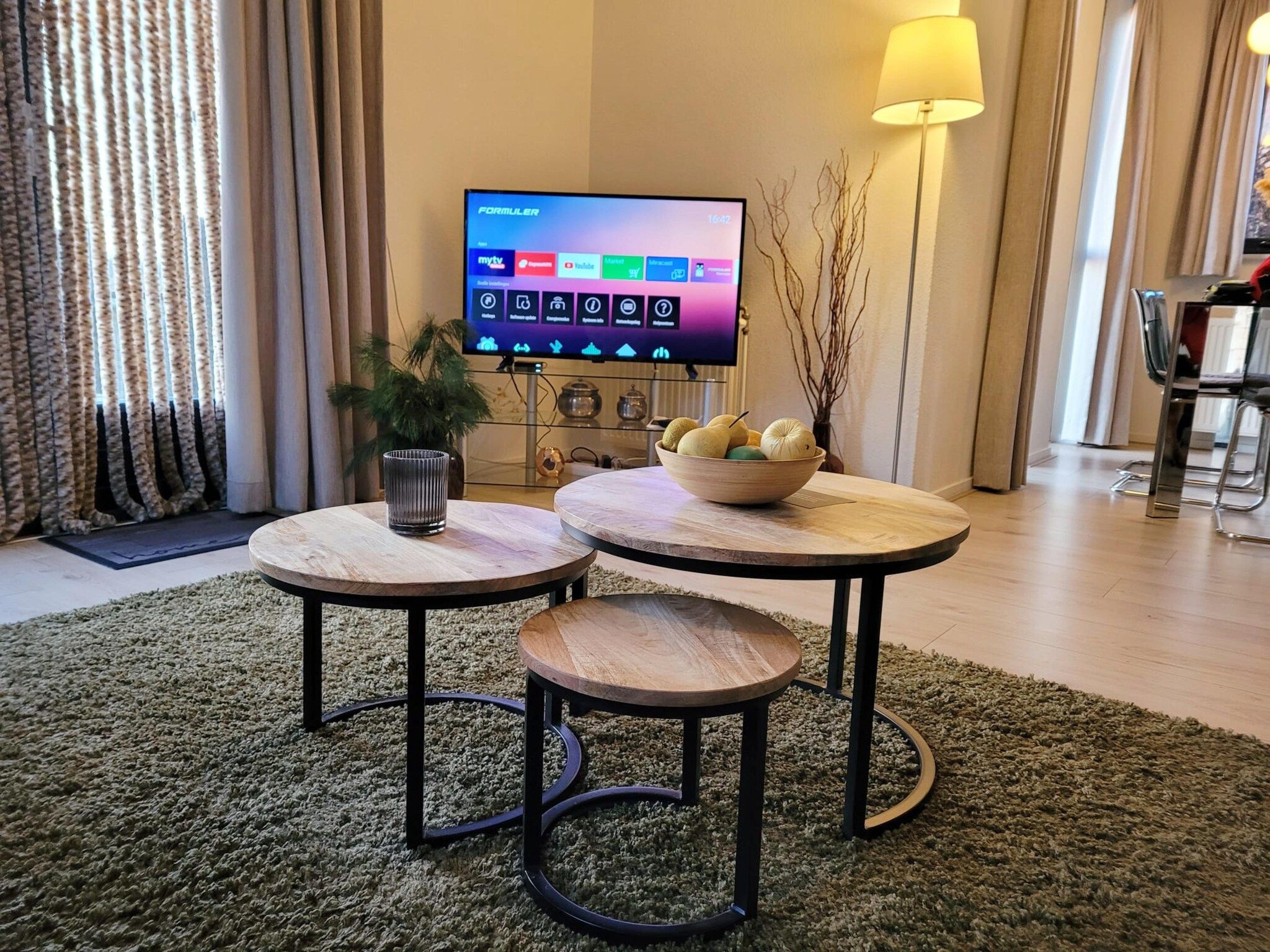 De woonkamer van 6 - Person Forest Pet & Family Bungalow in Ewijk