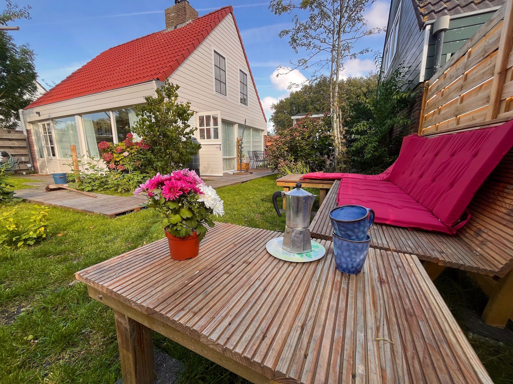 Het terras van Casa Divera in Noordwijkerhout