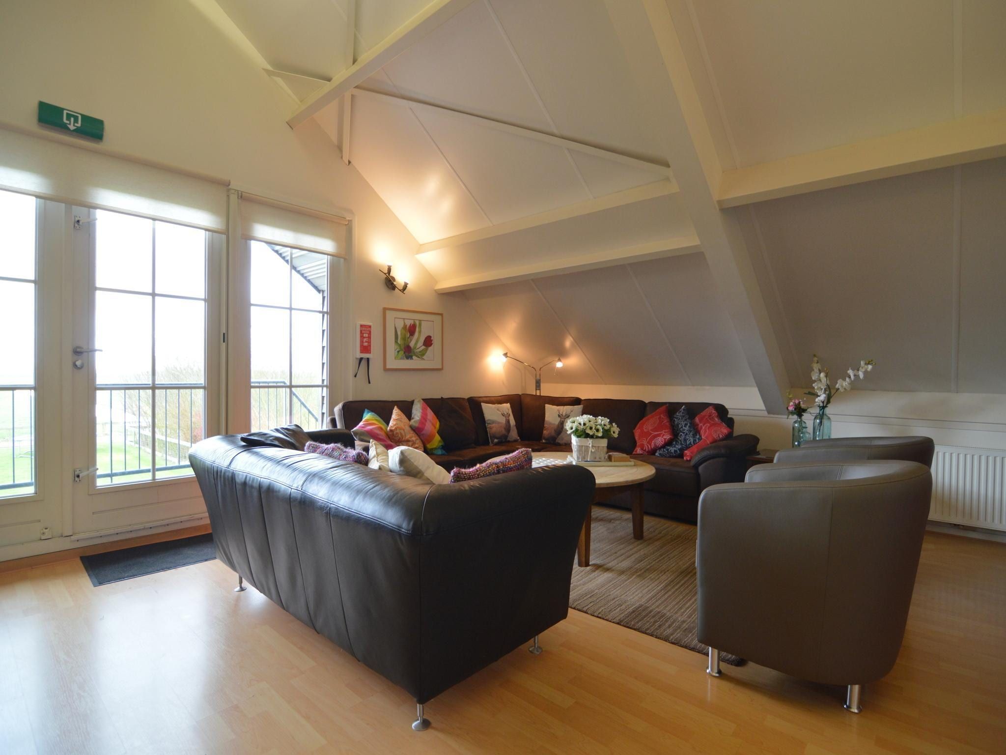 De woonkamer van BELLEVUE in Noordbeemster