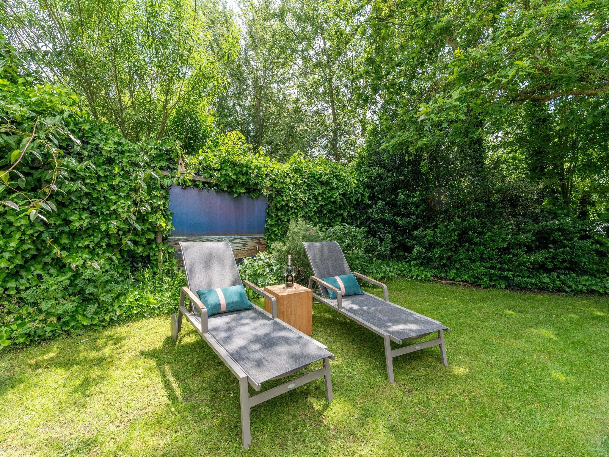 De tuin van Duynzoom 2 in De Koog