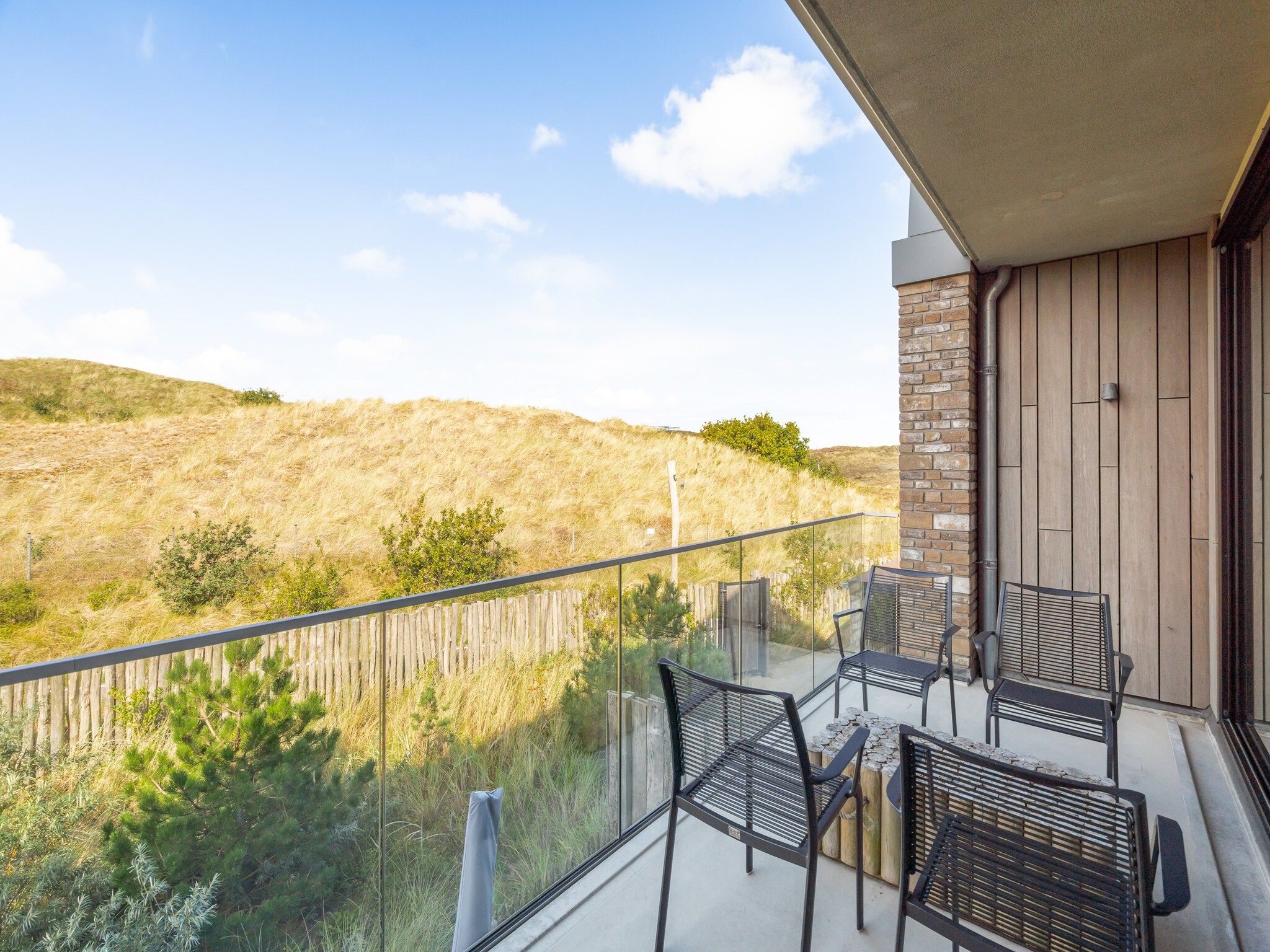 Het terras van Apartment Bries| 4 Persons in Sint Maartenszee