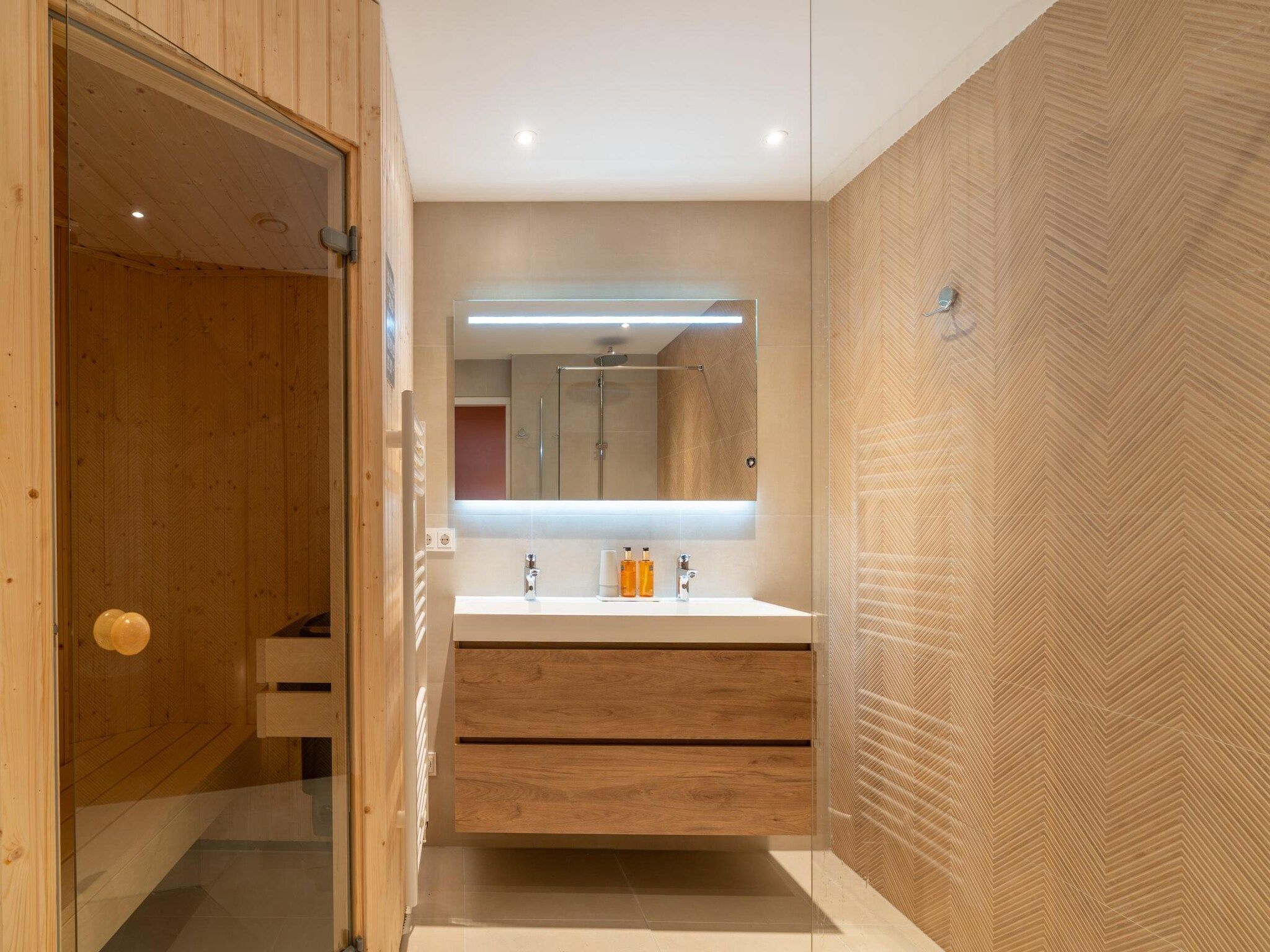 De badkamer van Juliana 028 in De Koog