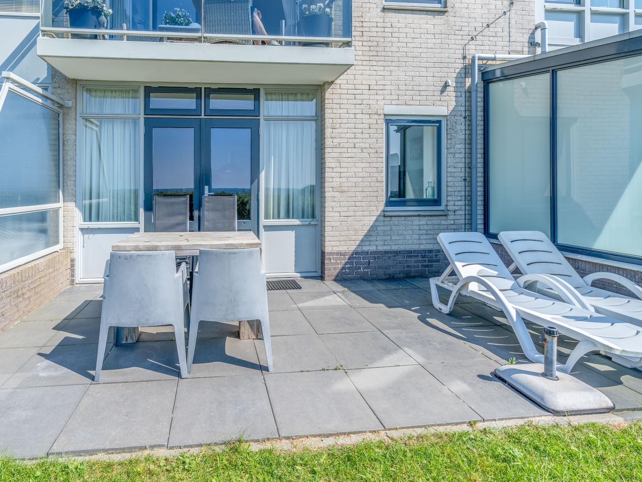 Het terras van Juliana 058 in De Koog