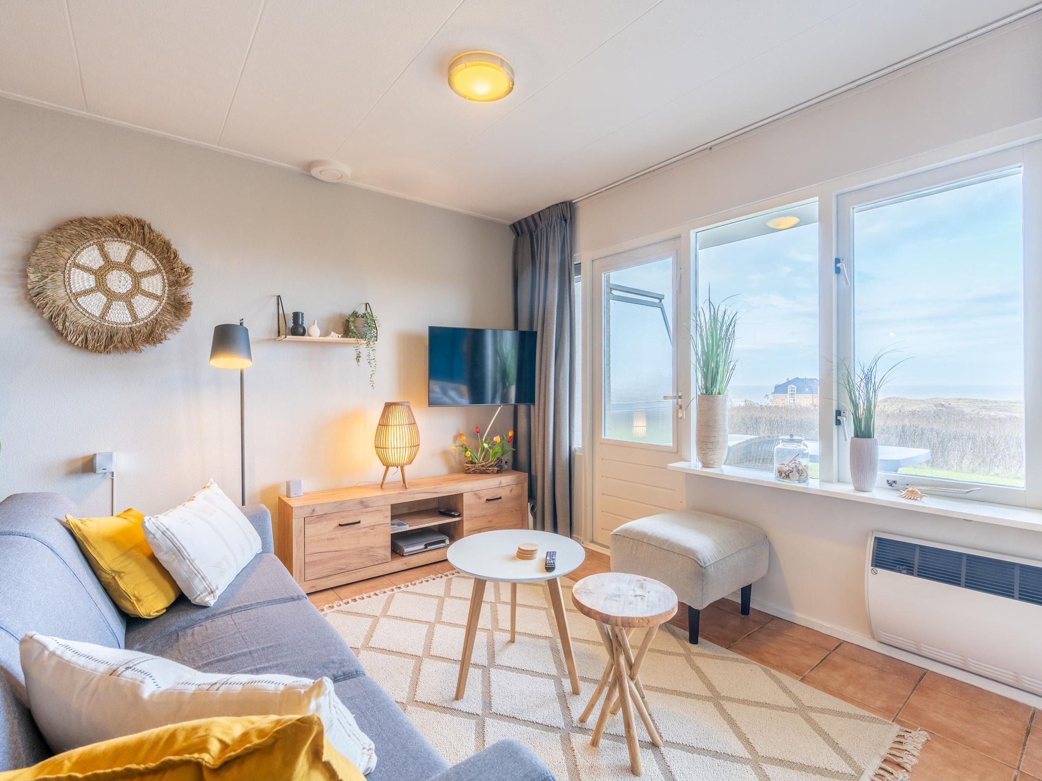 De woonkamer van Juliana 062 in De Koog