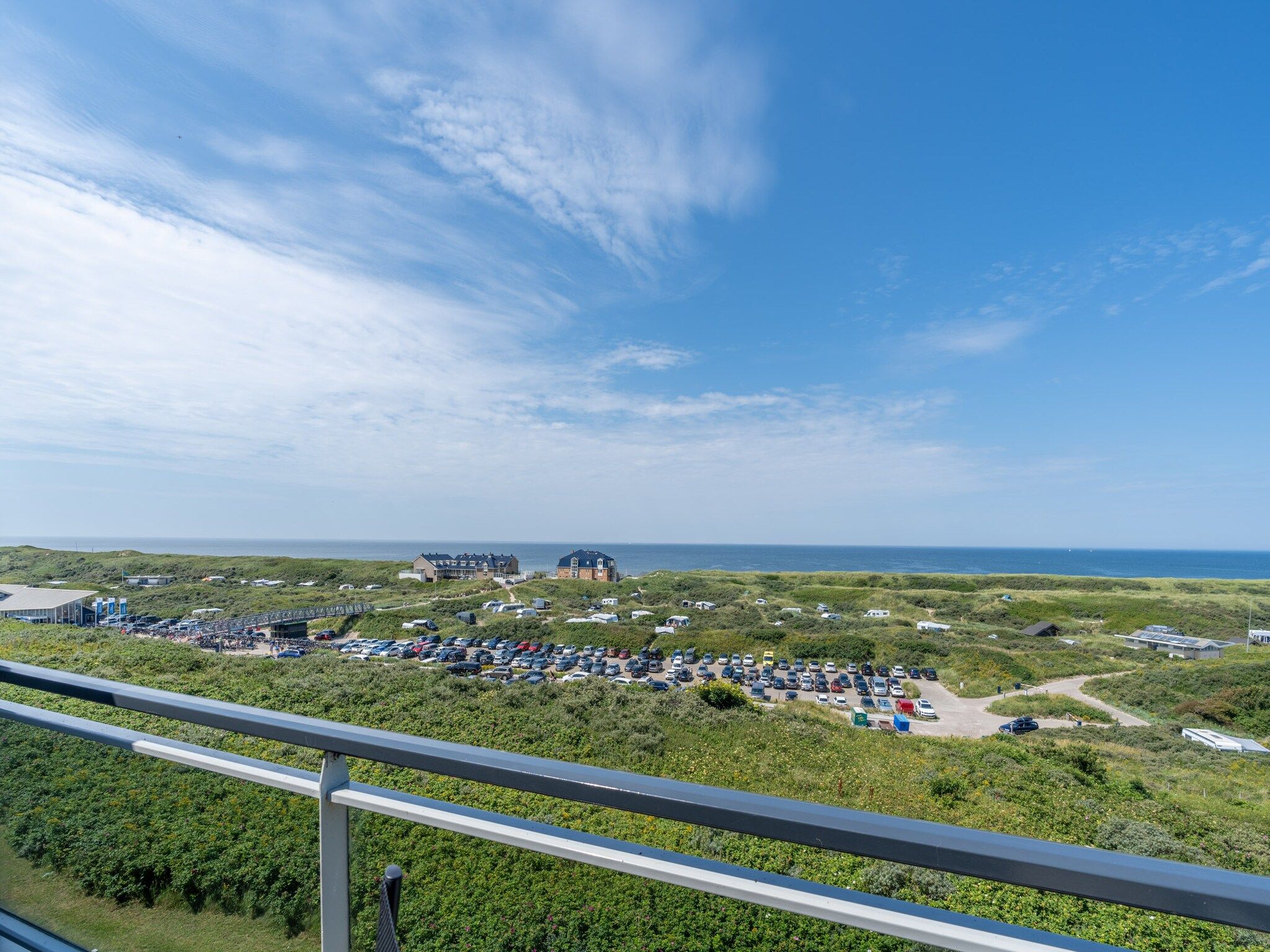 Het uitzicht vanaf Juliana 168 in De Koog