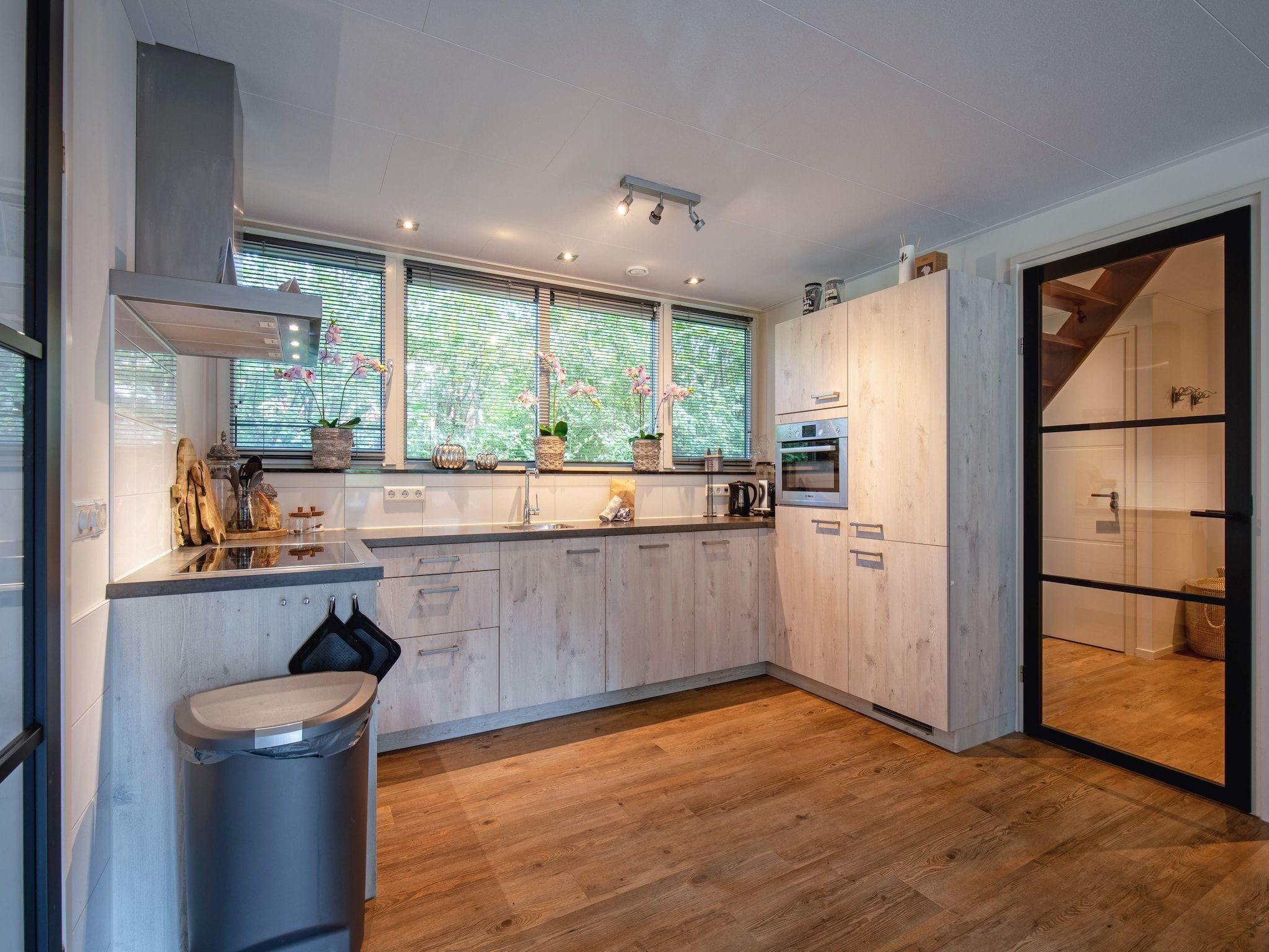 De keuken van De Witte Parel in Den Burg