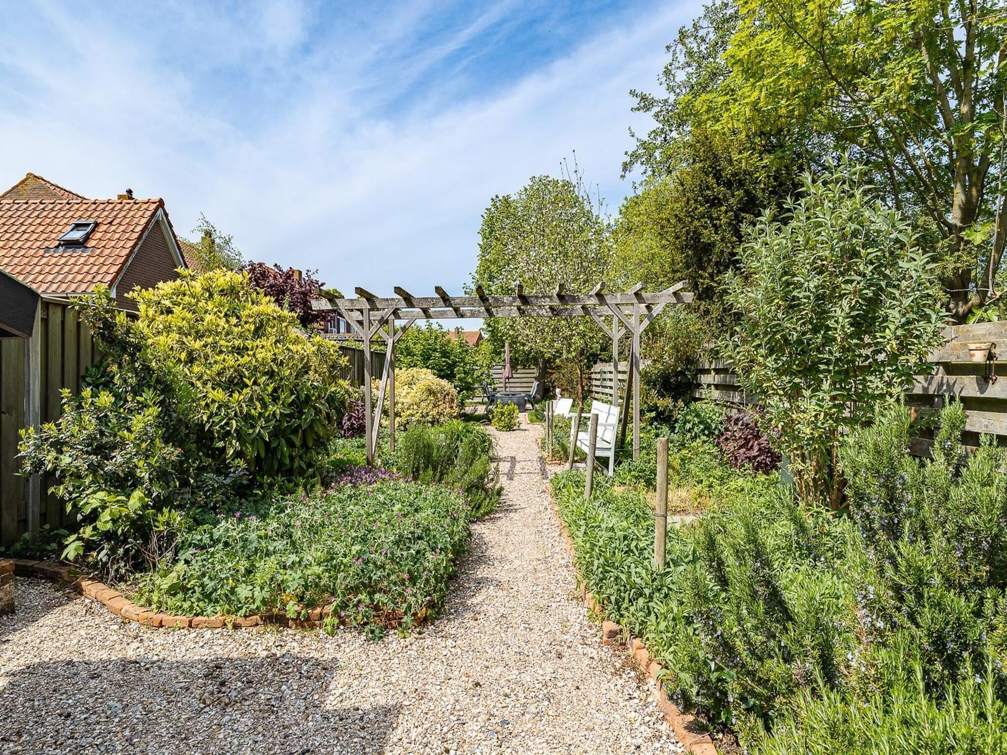De buitenkant van Holiday home - Schoolstraat 6a | Vrouwenpolder in Vrouwenpolder