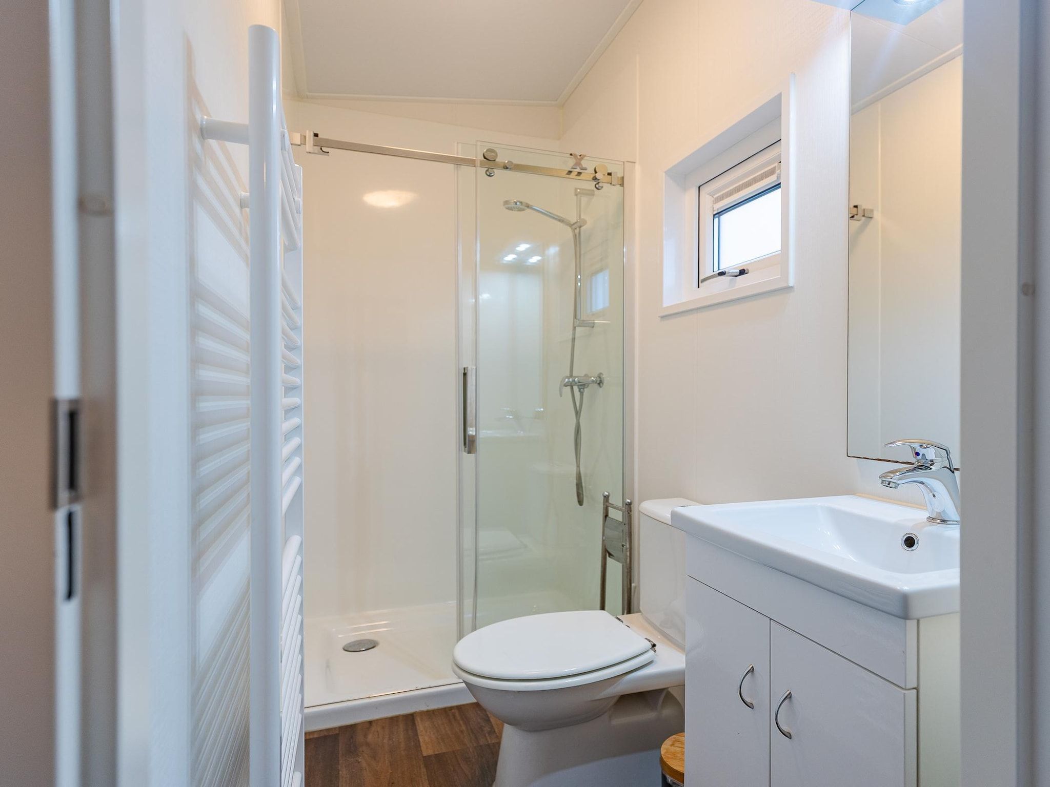 De badkamer van Duinhoeve Chalet Zeeland (huisdier toegestaan) in Burgh-Haamstede