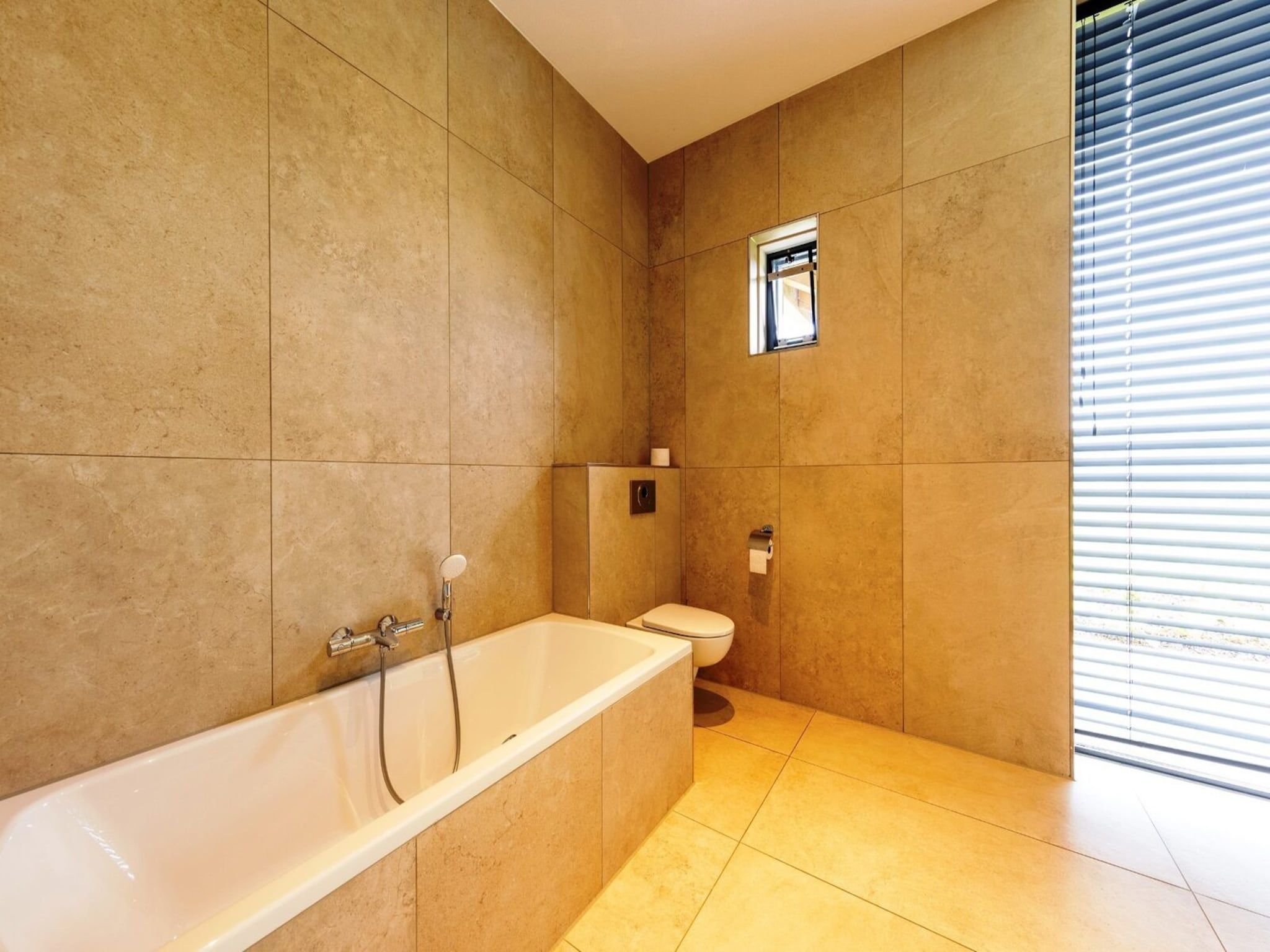 De badkamer van Het Heerlijcke Huis in Aalten