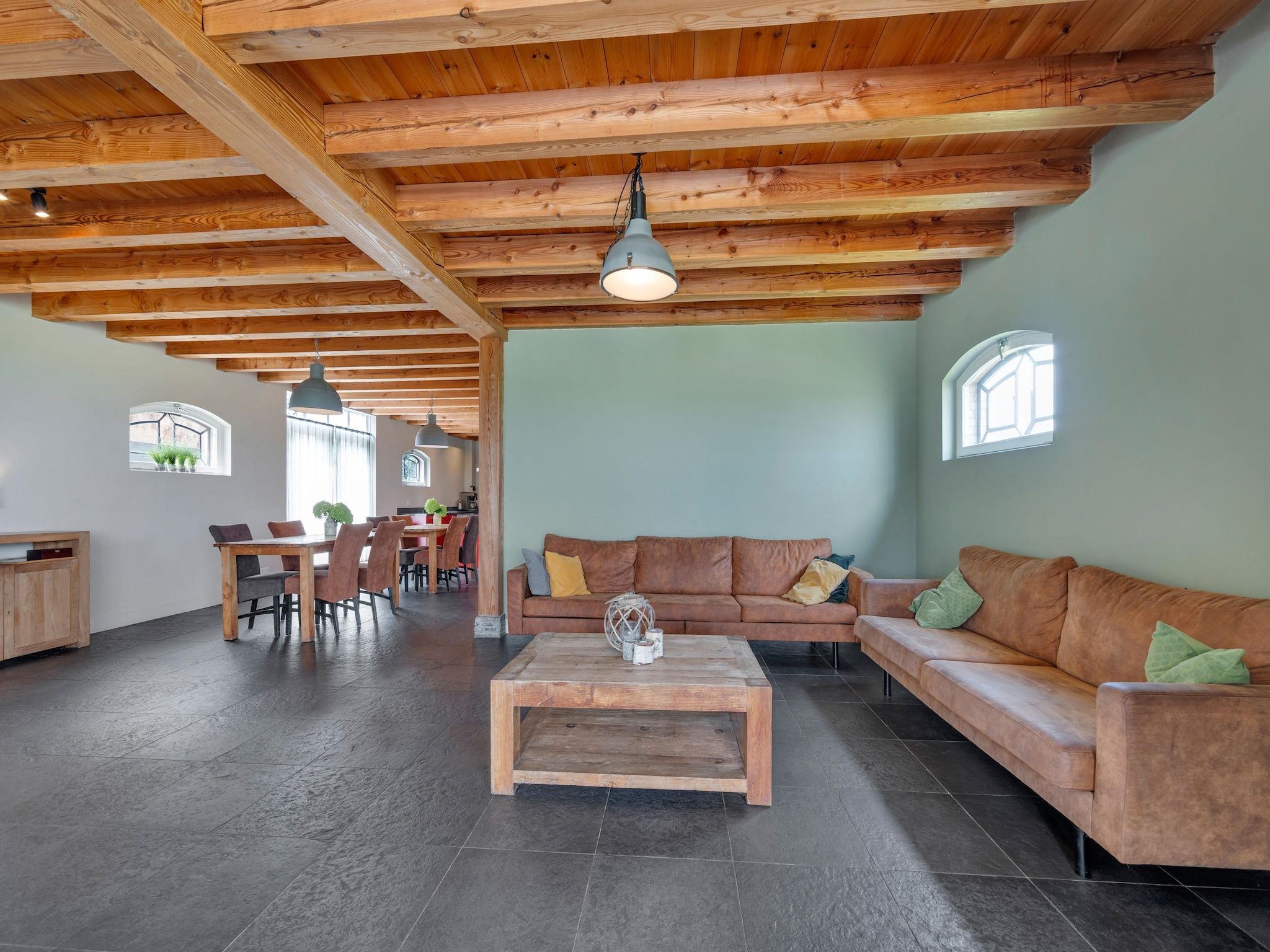De woonkamer van De Kleine Stal in Snelrewaard