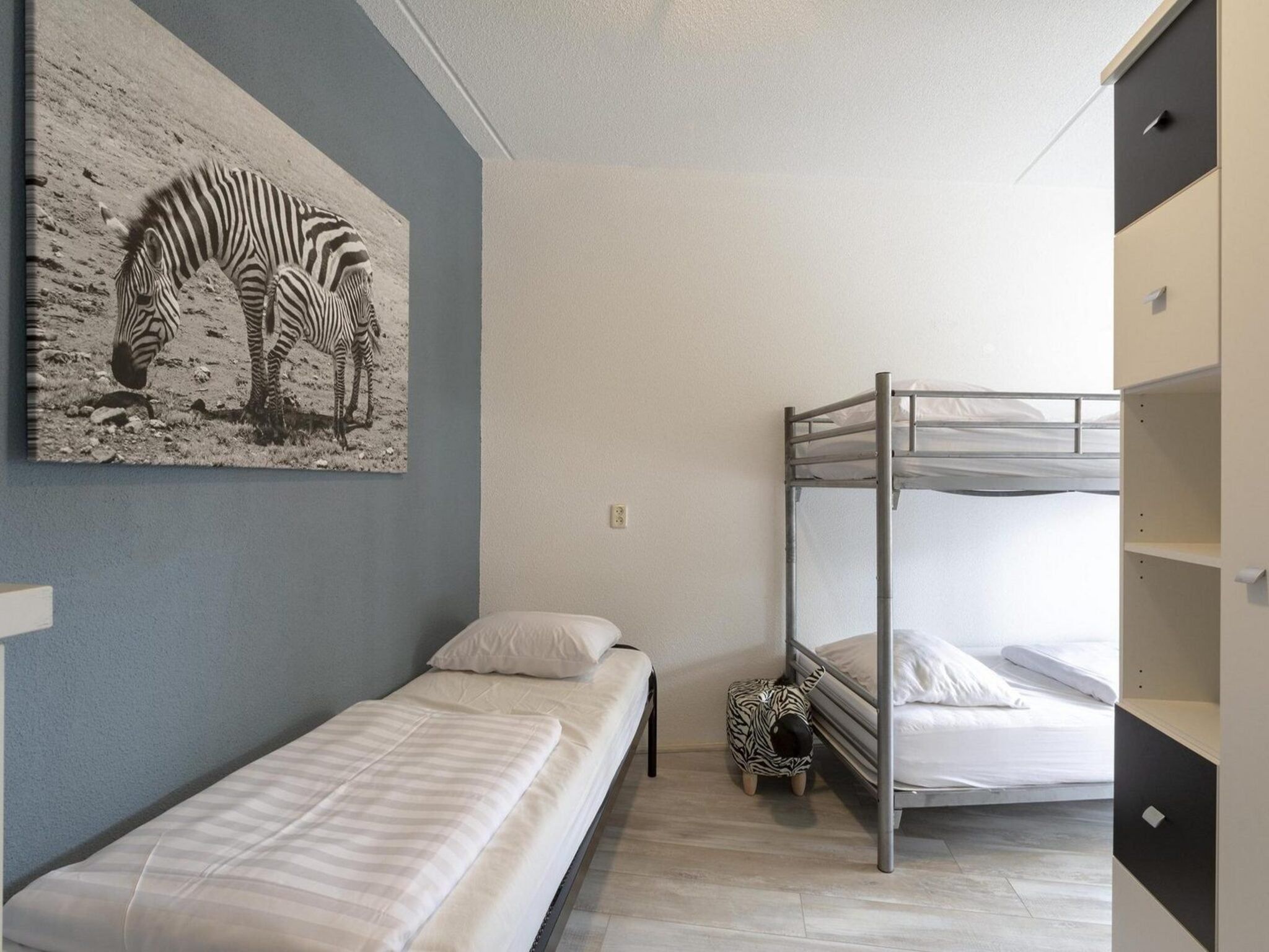 Een slaapkamer van Residence Juliana 58 | Julianadorp aan Zee | Balcony (copy) in Julianadorp