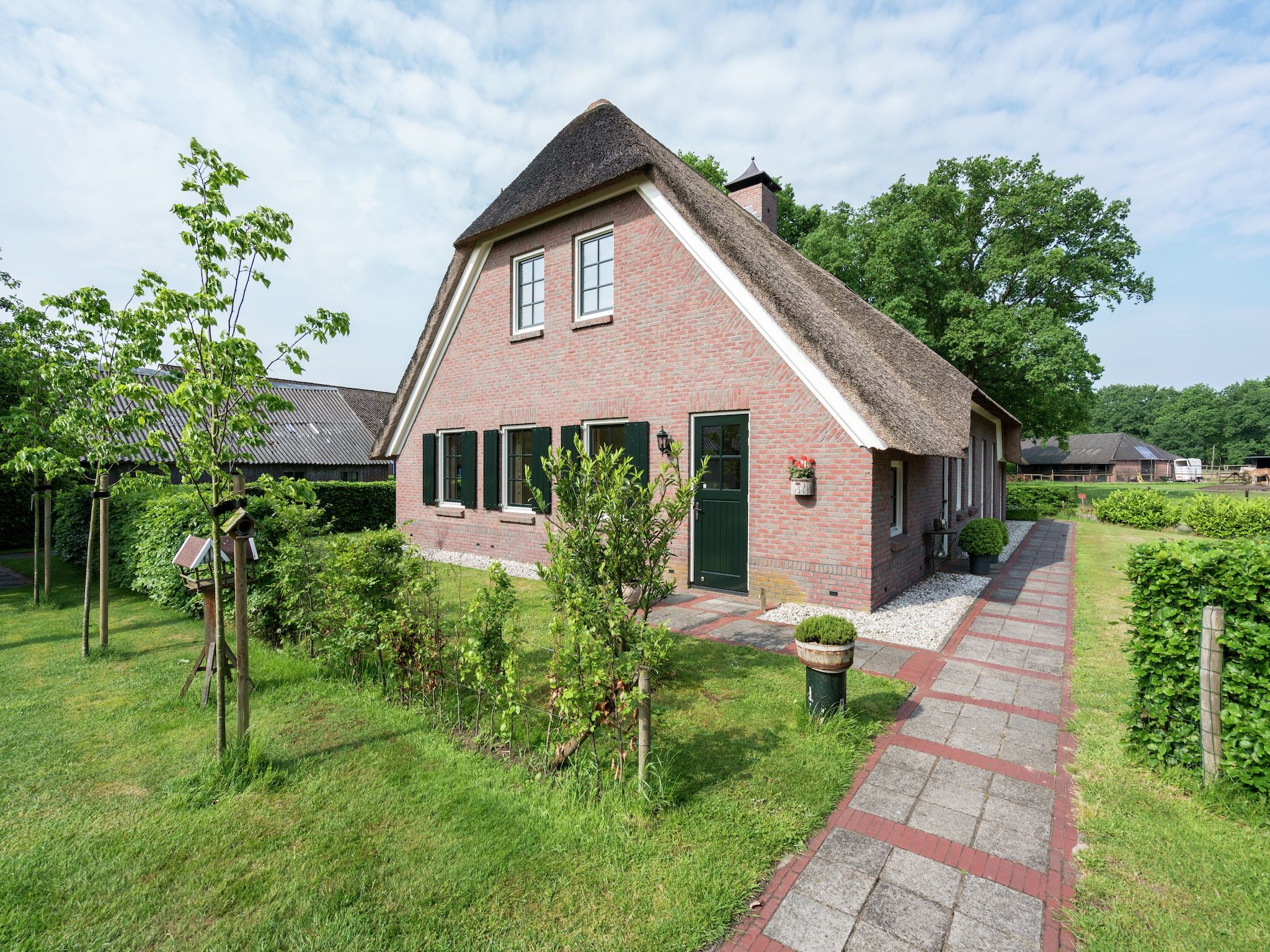 De buitenkant van Gerhardeshoeve in Hardenberg-Rheeze