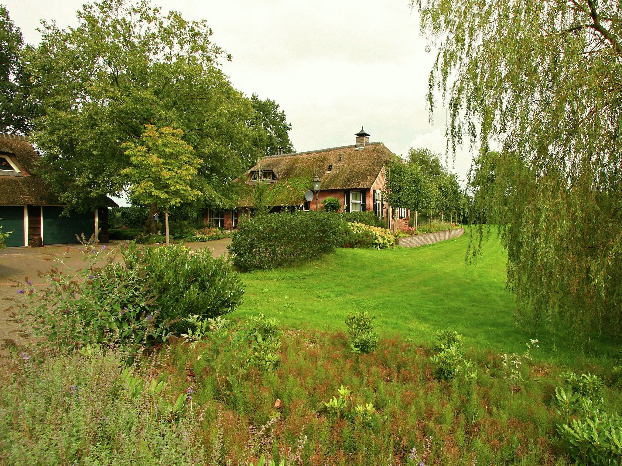De tuin van De Hytte in Balkbrug