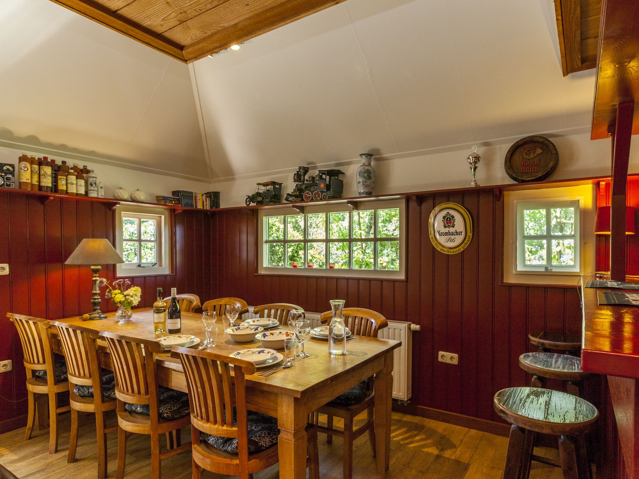 De eetkamer van De Hytte in Balkbrug