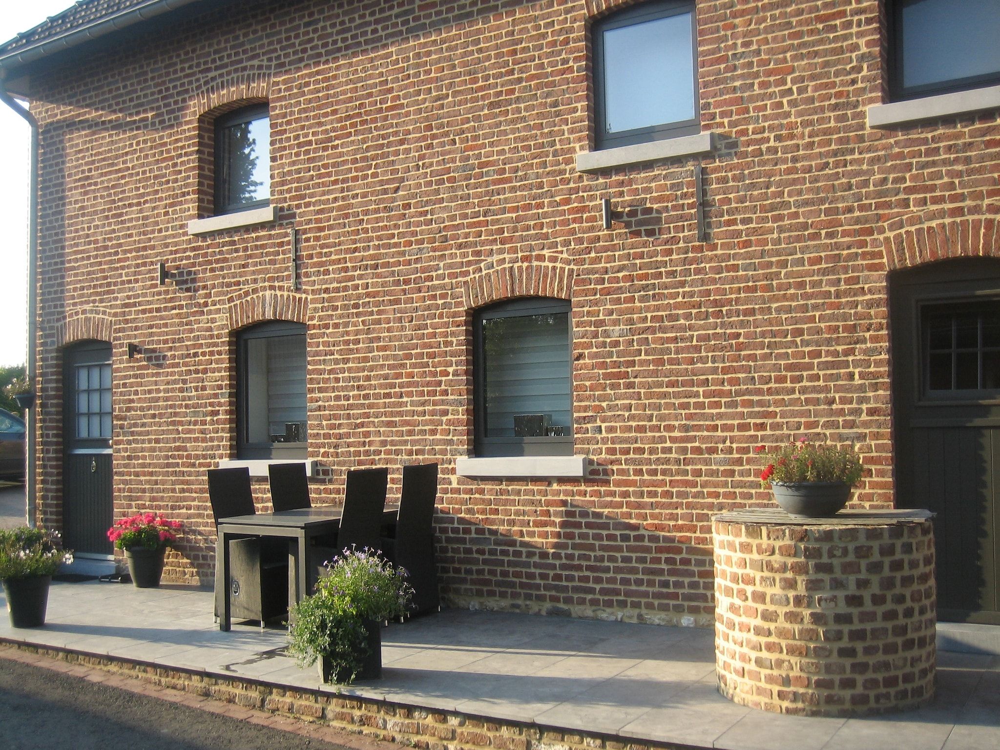 De buitenkant van i gen Roemel in Epen