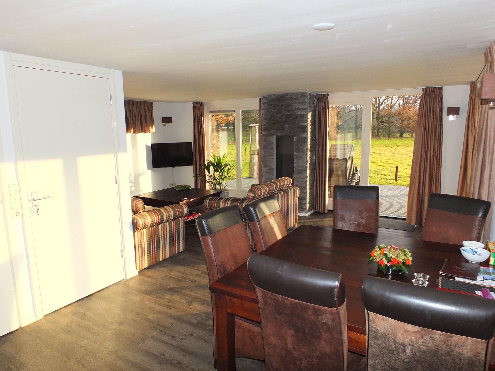 De woonkamer van Veldzicht in Reutum-Weerselo