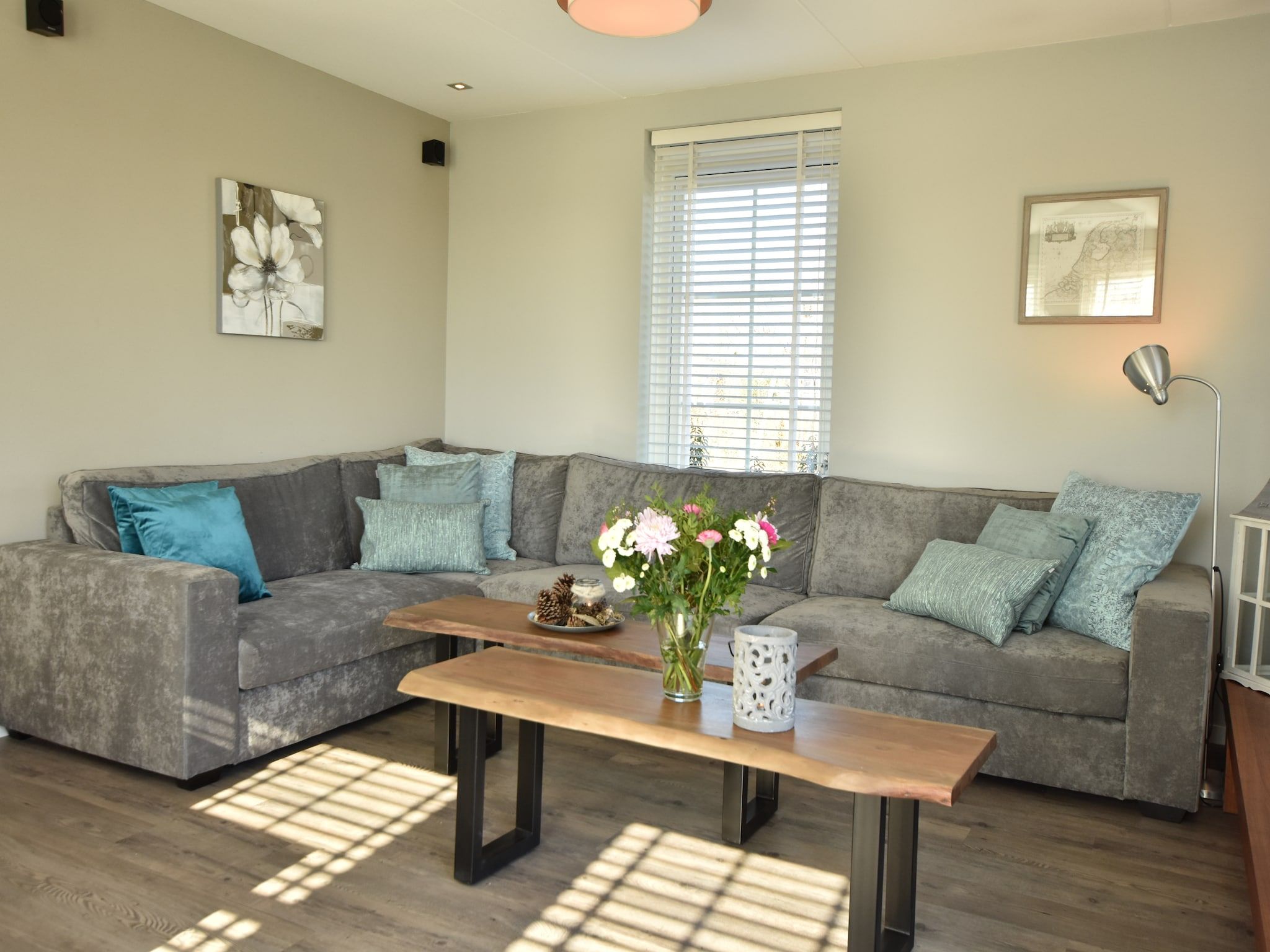 De woonkamer van Scoreldame 8-persoons in Schoorldam