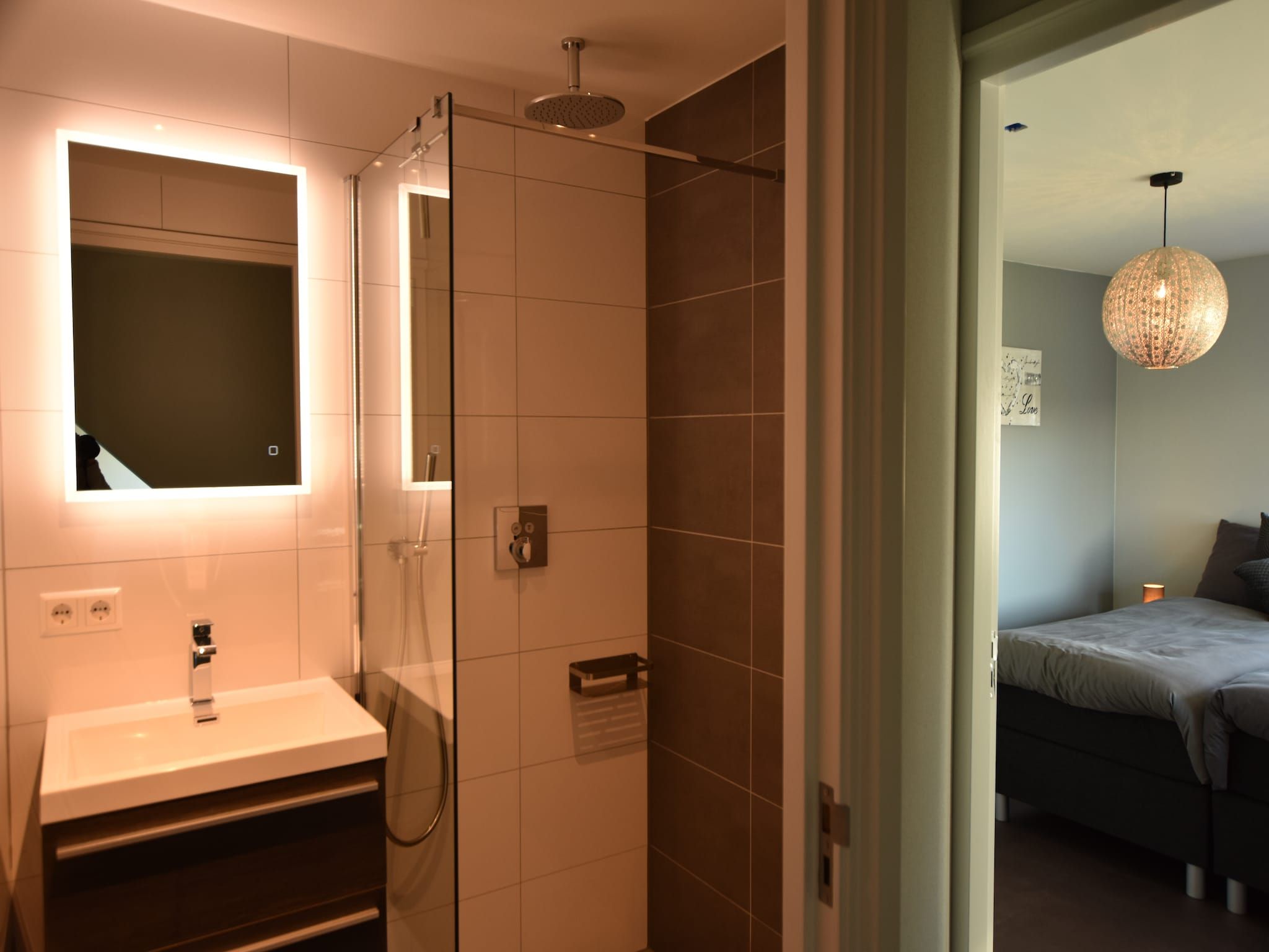 De badkamer van Scoreldame 8-persoons in Schoorldam