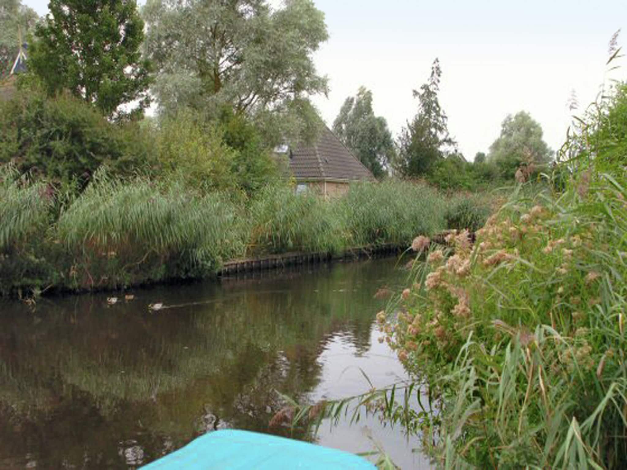 Het uitzicht vanaf Wellness aan het Water in Eernewolde in Earnewald