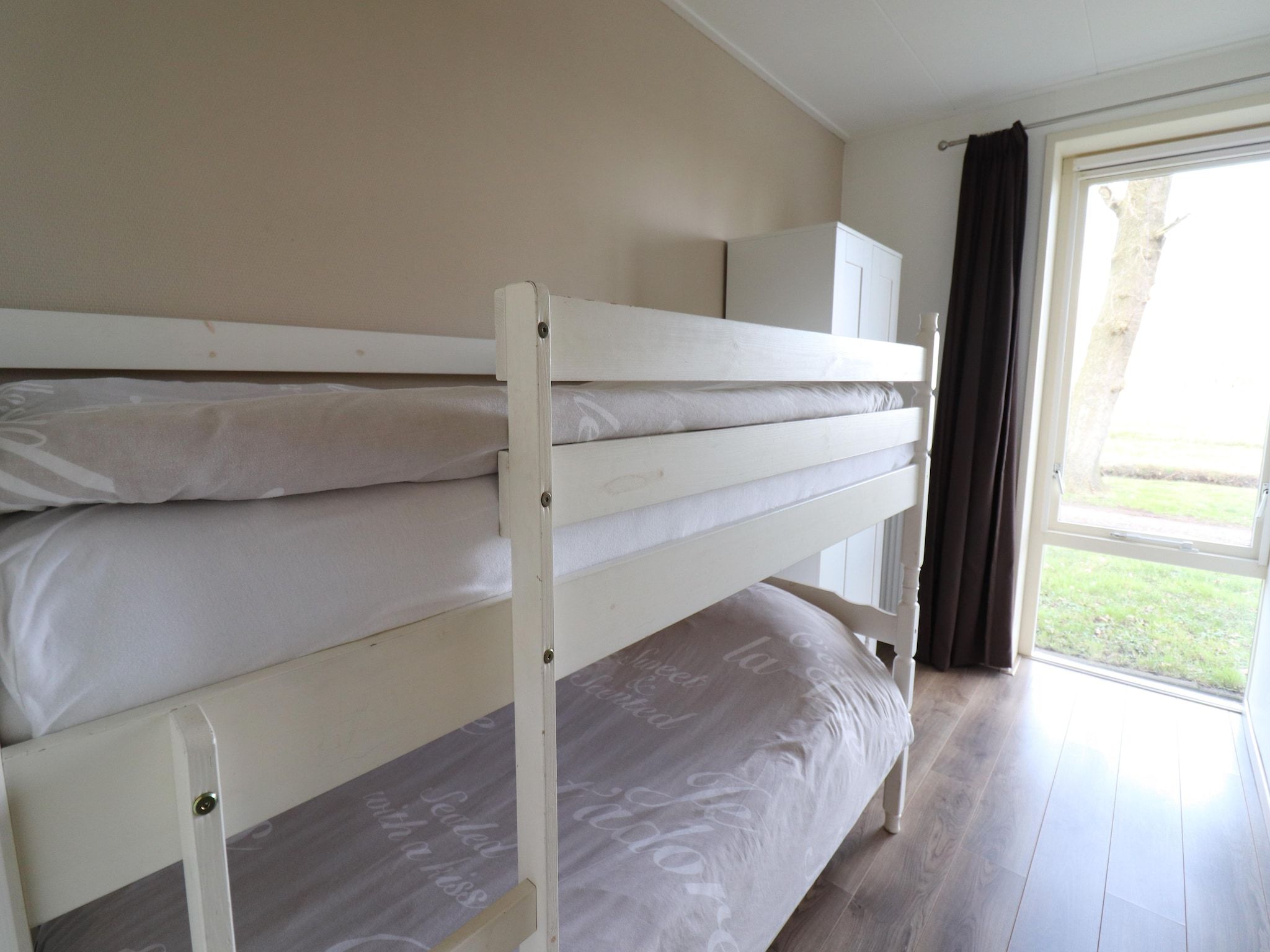 Een slaapkamer van Berkenhof in Workum