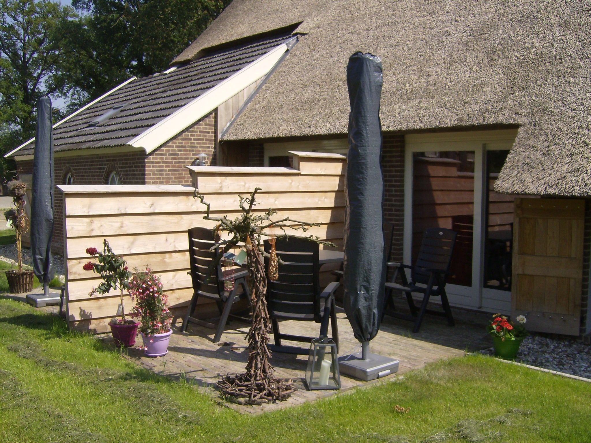 Het terras van Dekenkist in Geesteren