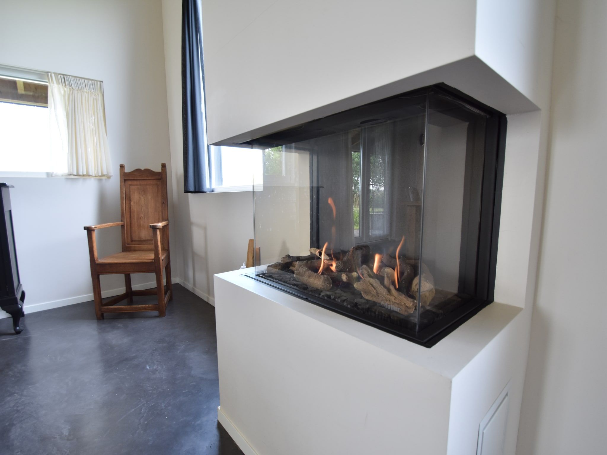 De woonkamer van Zeedijk I in Tzummarum