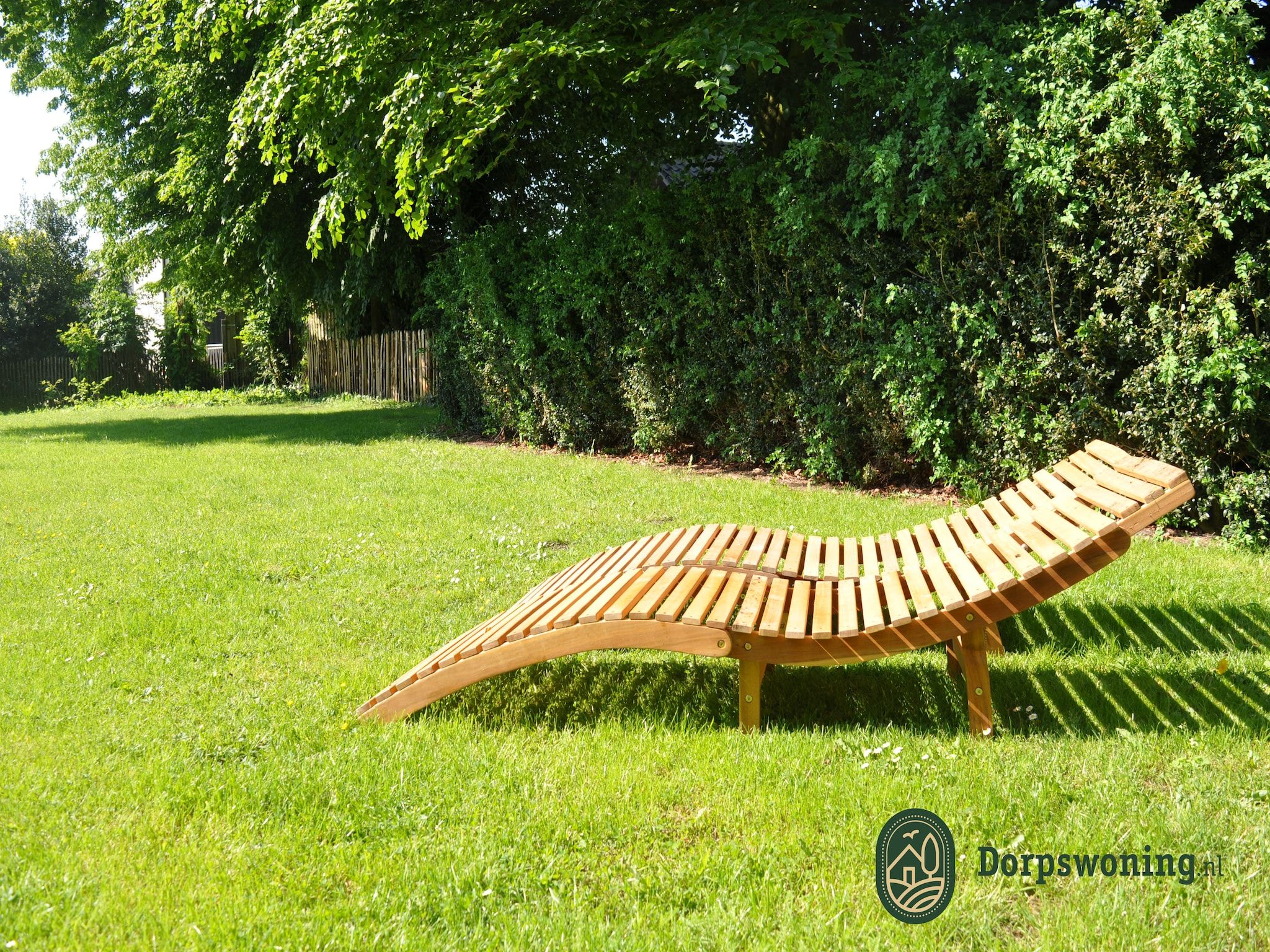 De tuin van Dorpswoning Op Niveau in Leende