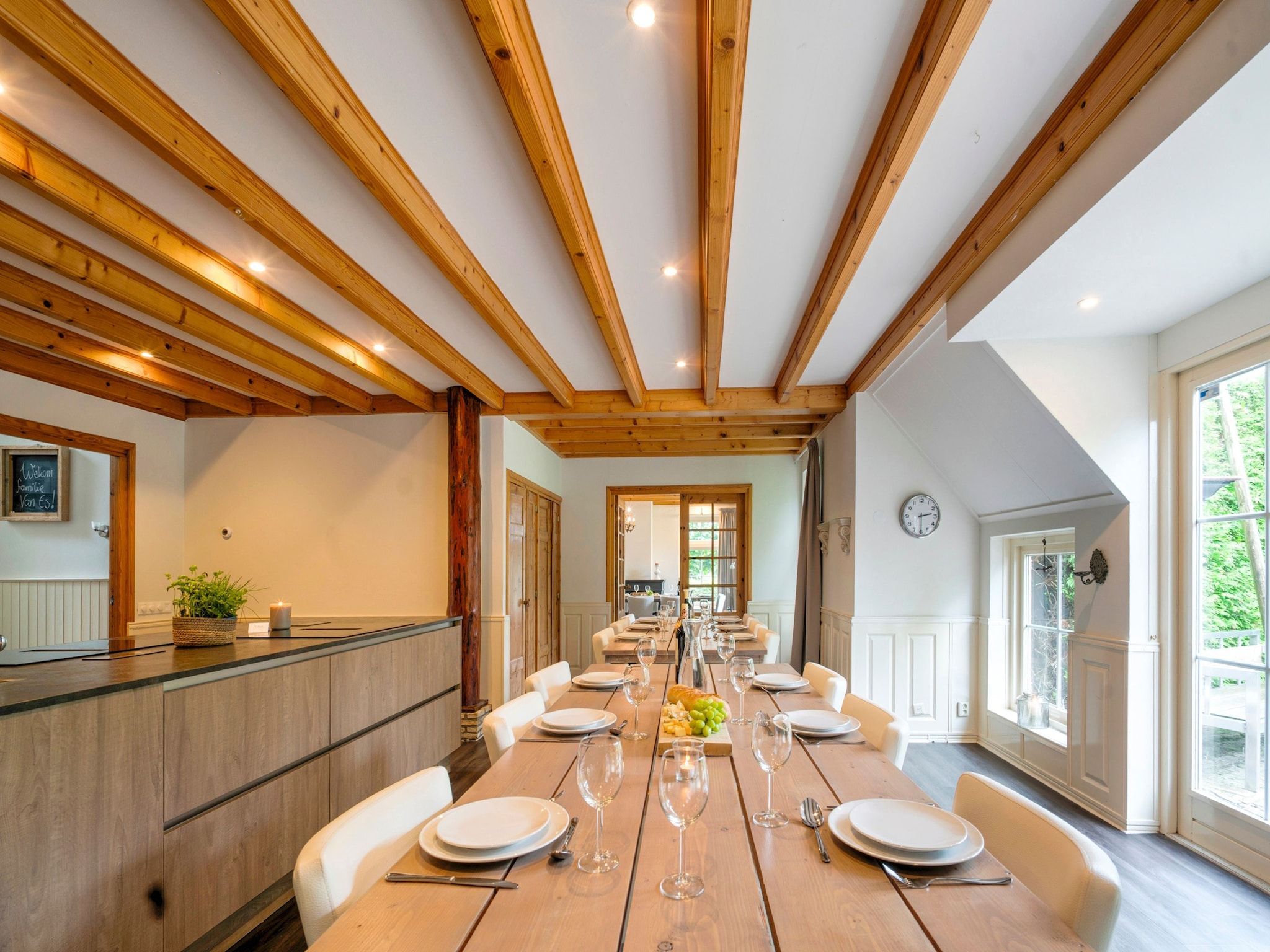 De eetkamer van Heide State in Noardburgum