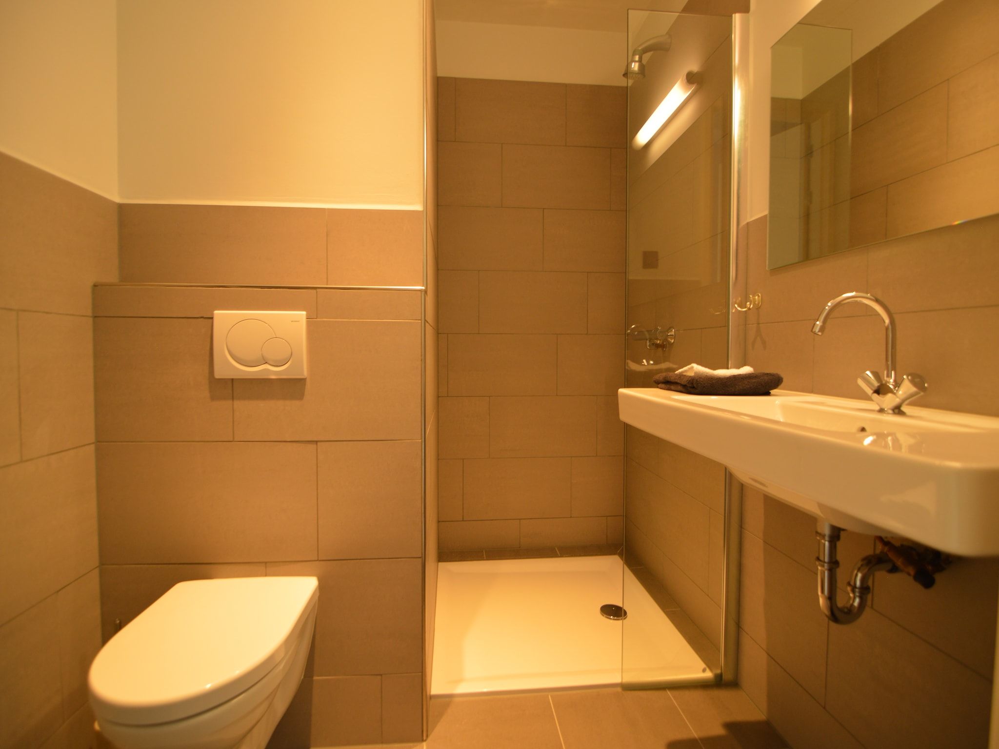 De badkamer van Ballonatelier in Haaren