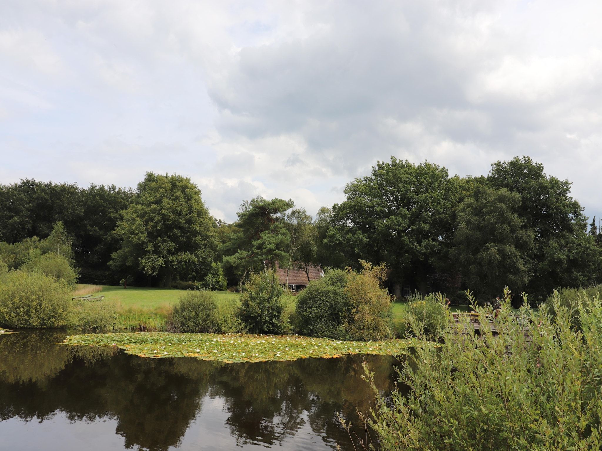 De buitenkant van Landgoed de Klimberg in Rheezerveen