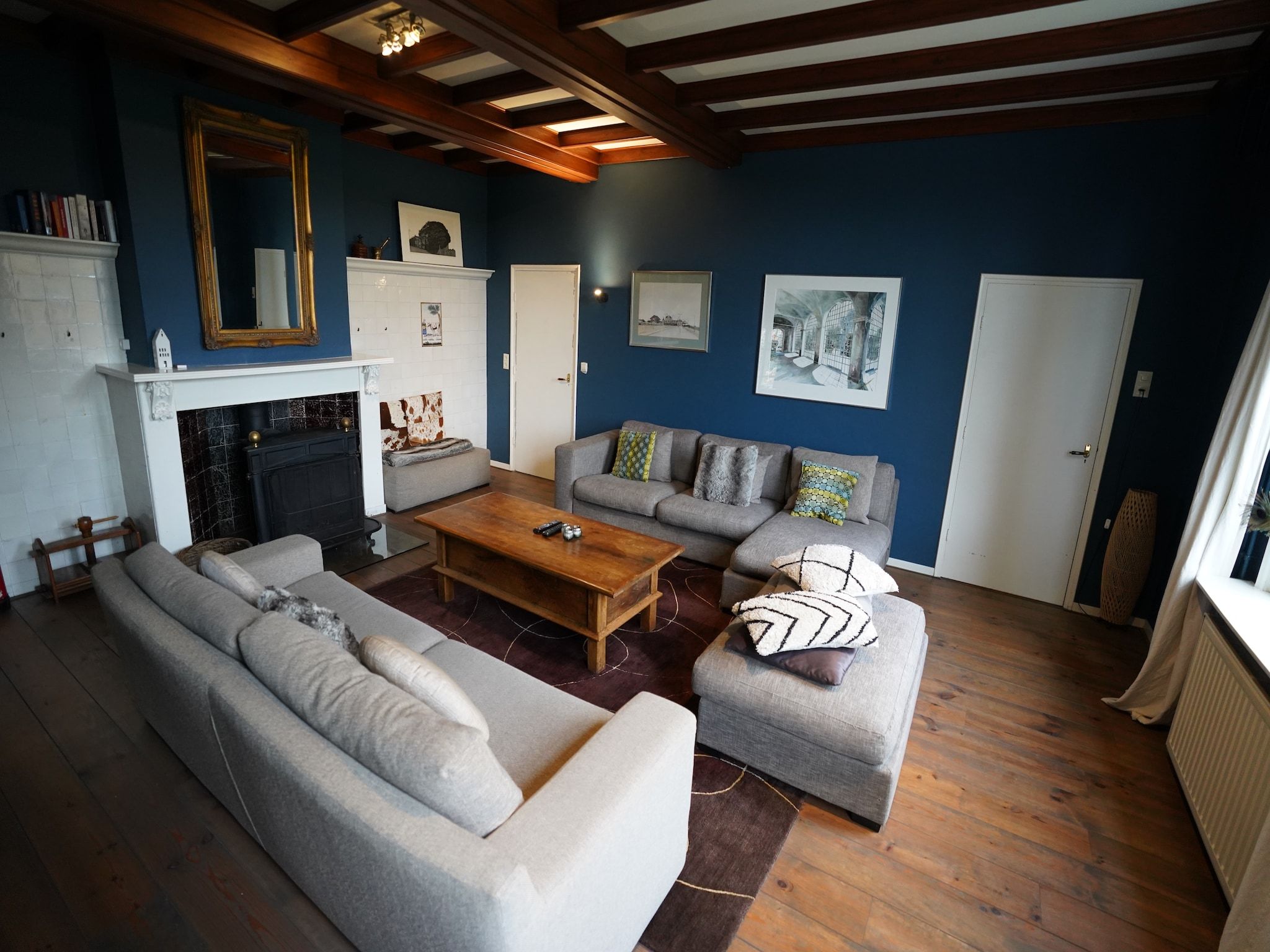 De woonkamer van Hofstede Groot Blankenstein in Doorn