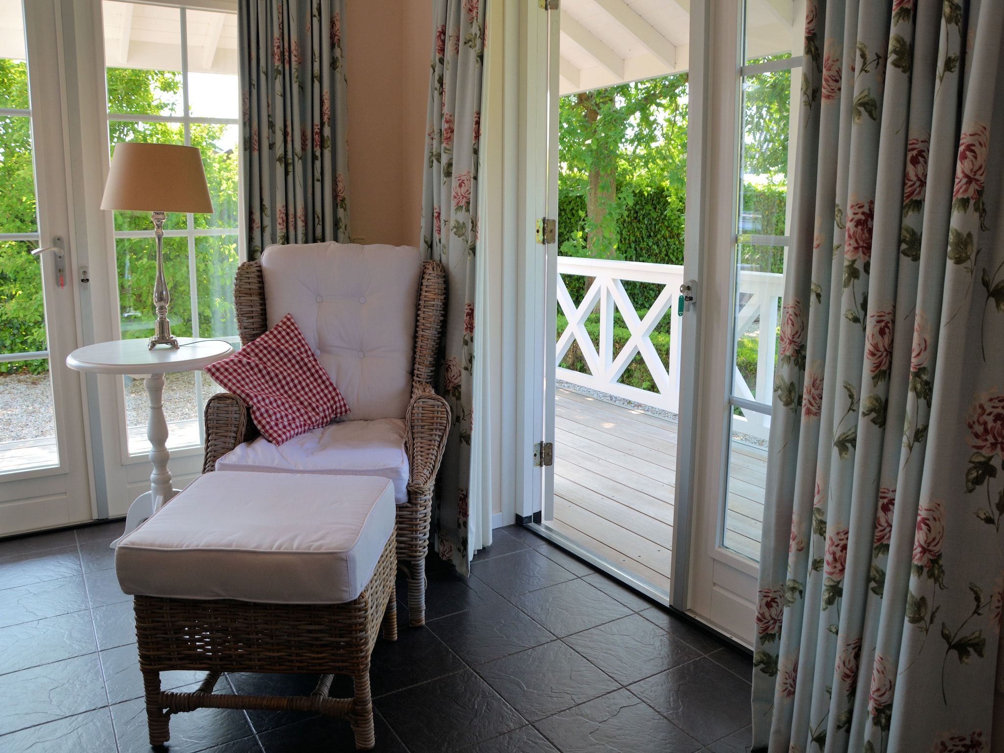 De woonkamer van Searose in Noordwijk