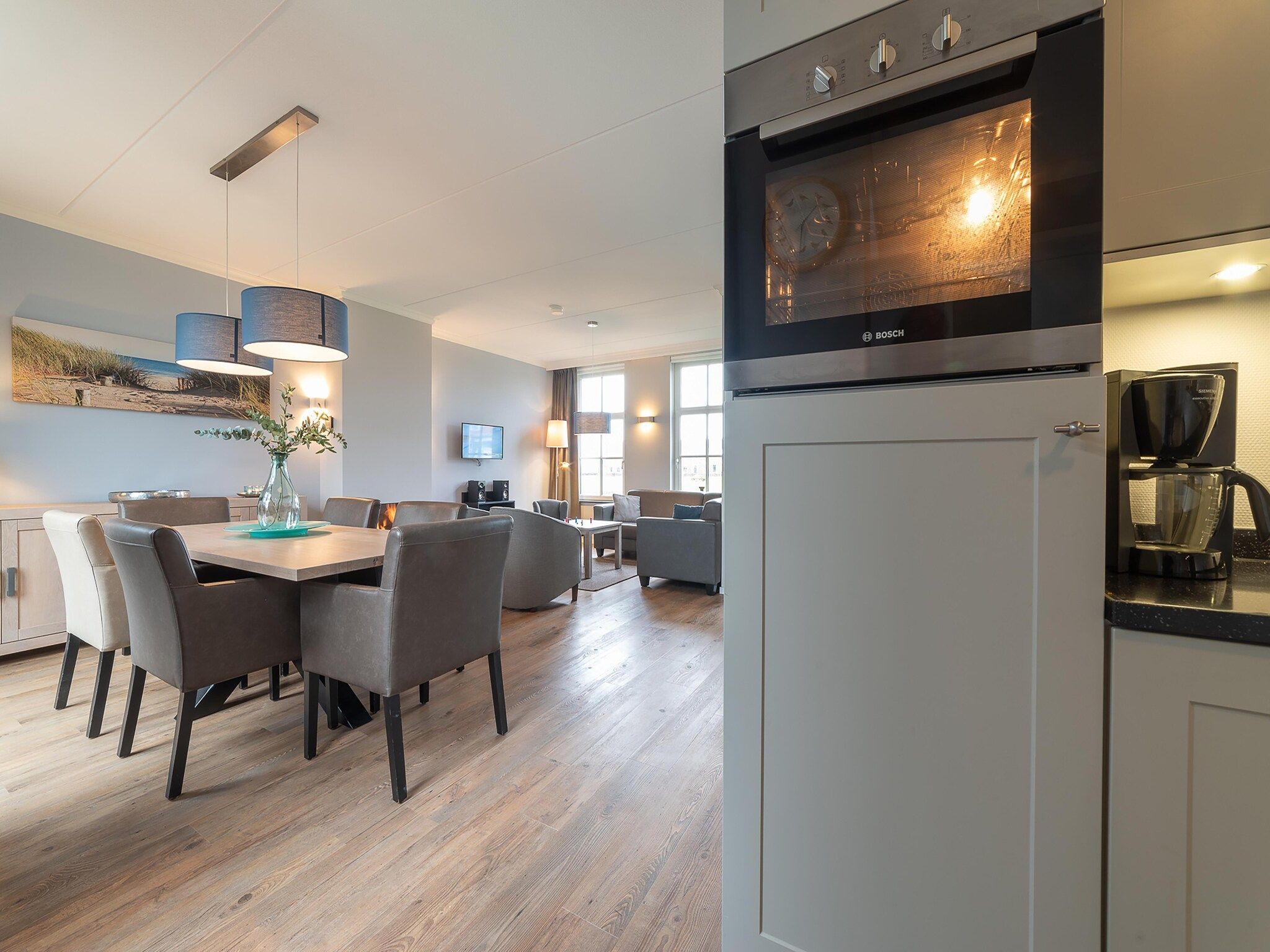 De eetkamer van Charming Beveland - 2 in Colijnsplaat