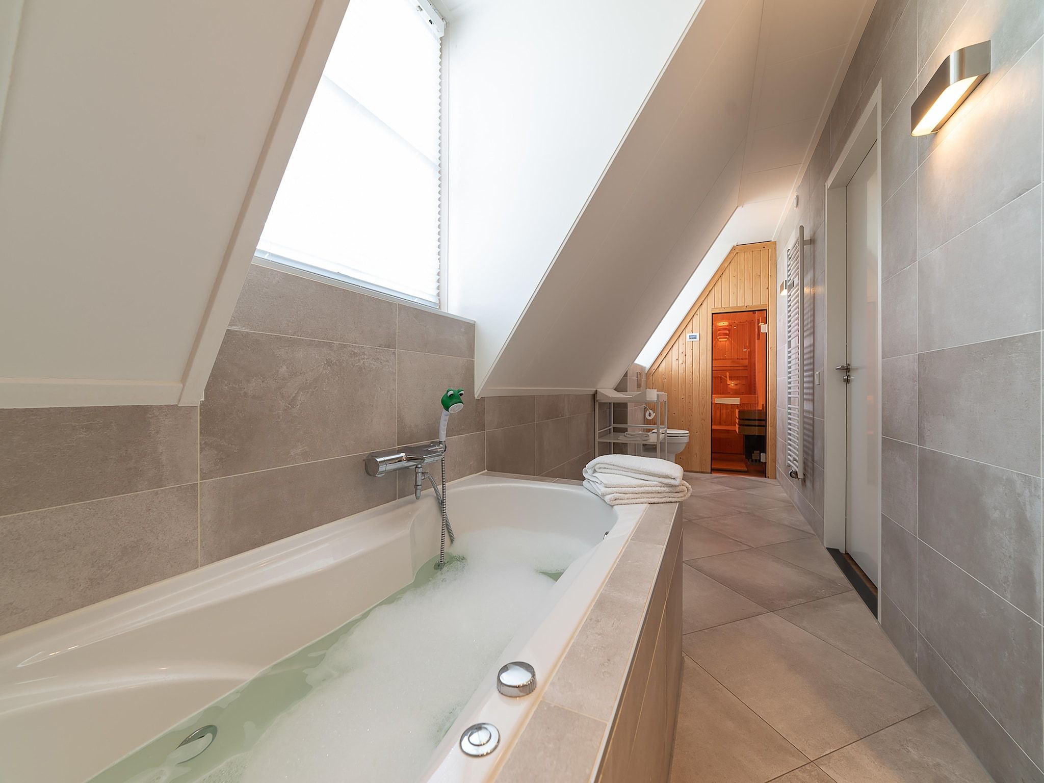 De badkamer van Charming Beveland - 2 in Colijnsplaat