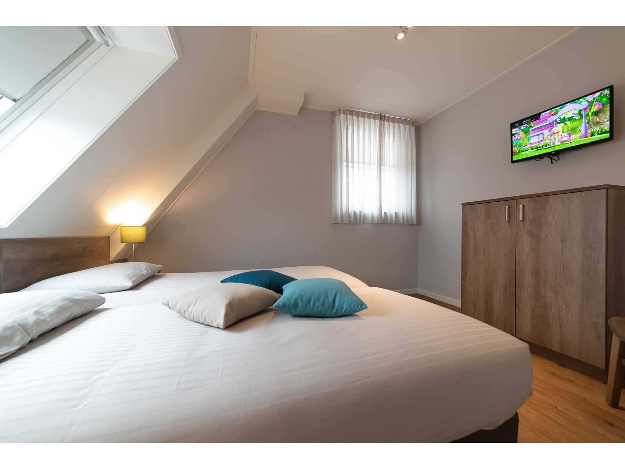 Een slaapkamer van 8 pers met jacuzzi in Colijnsplaat