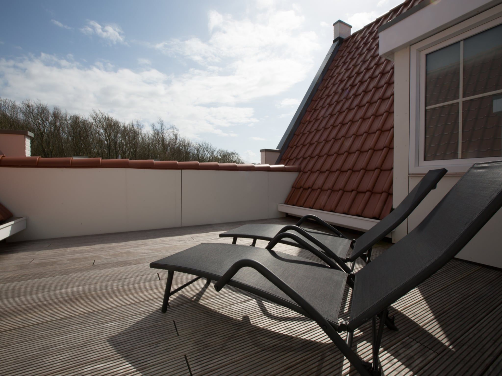 Het terras van Appartement Duinhof Dishoek 13F - 6 personen sauna in Koudekerke