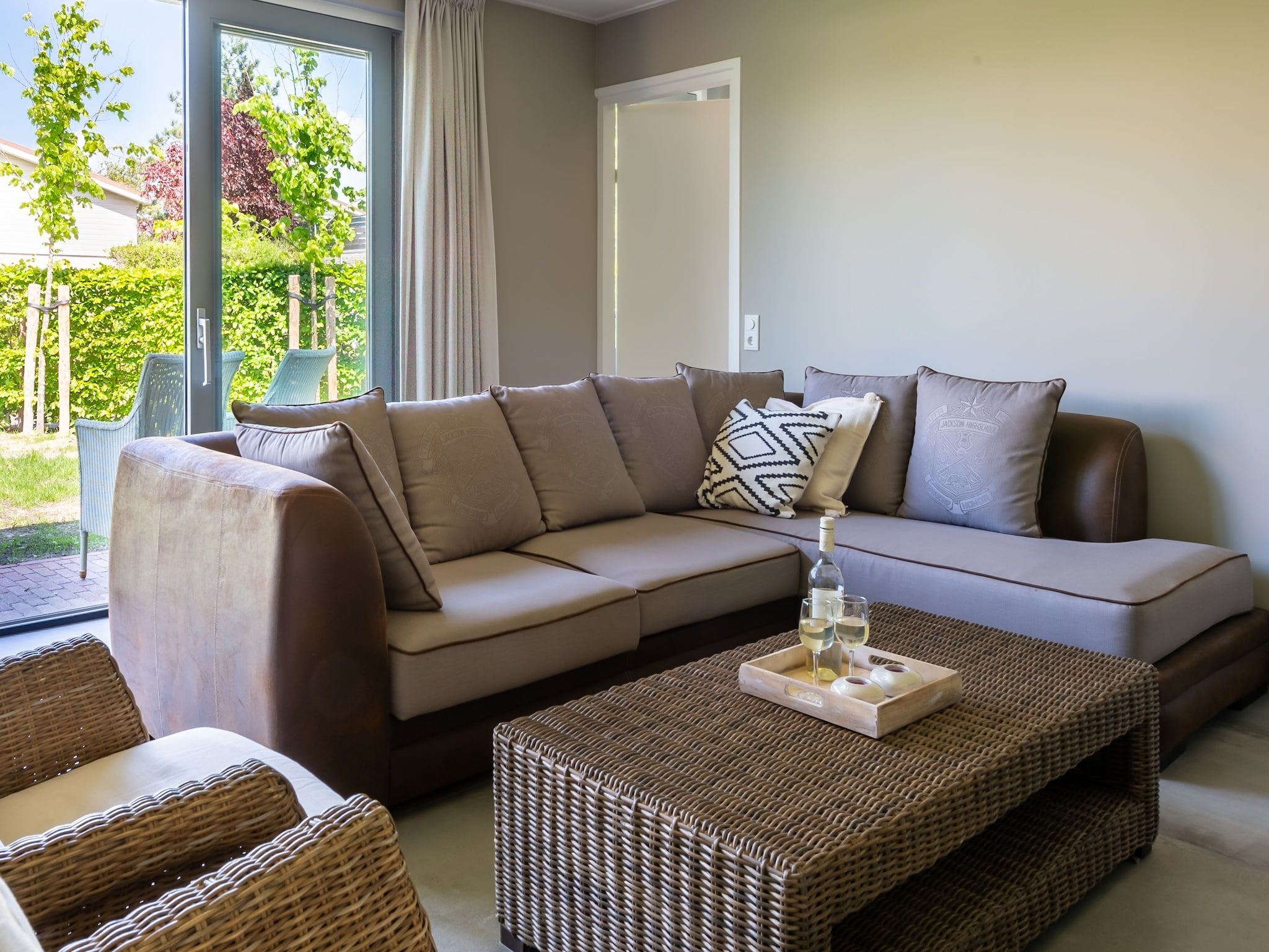 De woonkamer van Cardium 33 in Kamperland