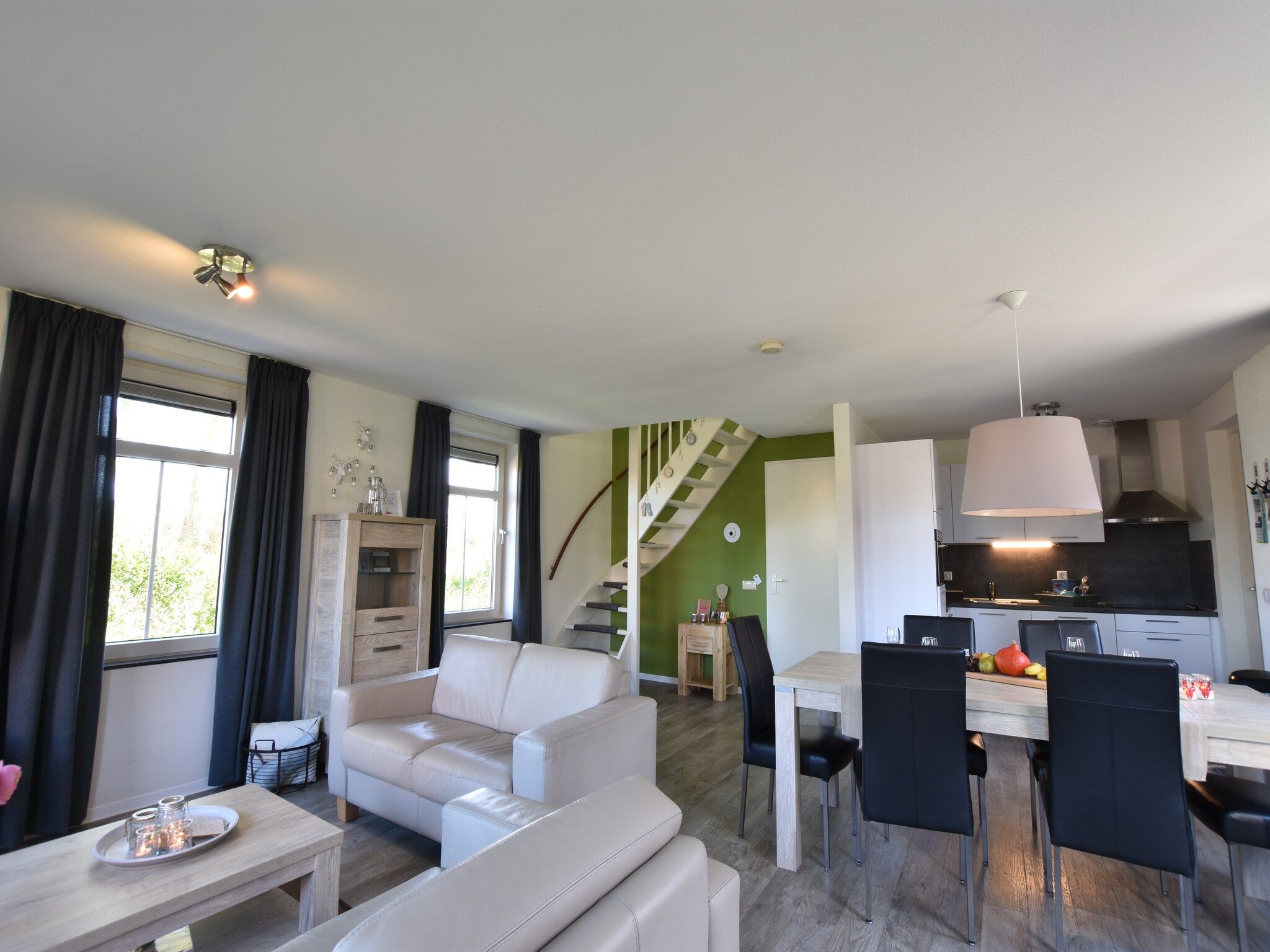 De woonkamer van Krokus 10 in Breskens