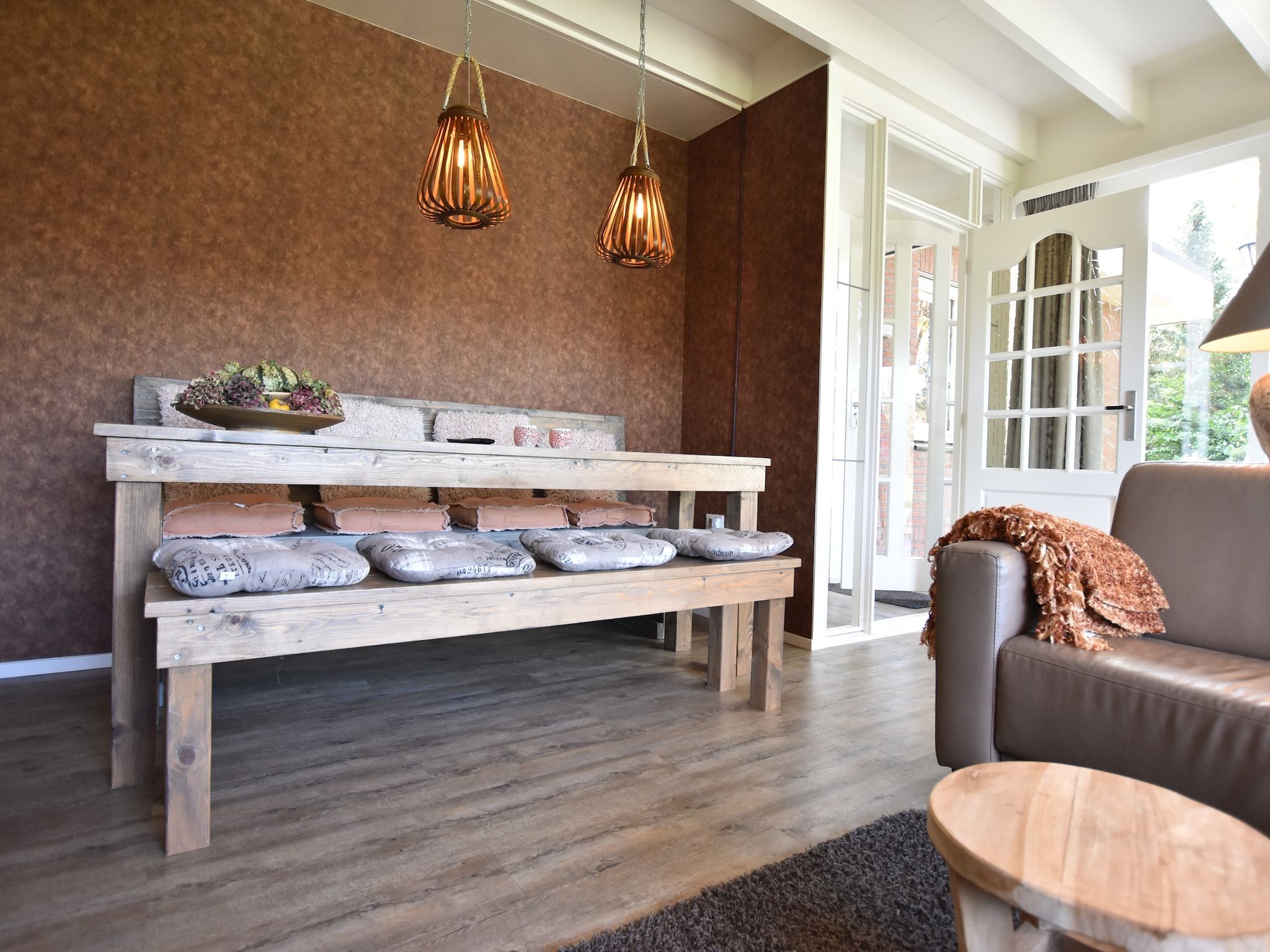 De woonkamer van Oarich Trechte in Reutum-Weerselo