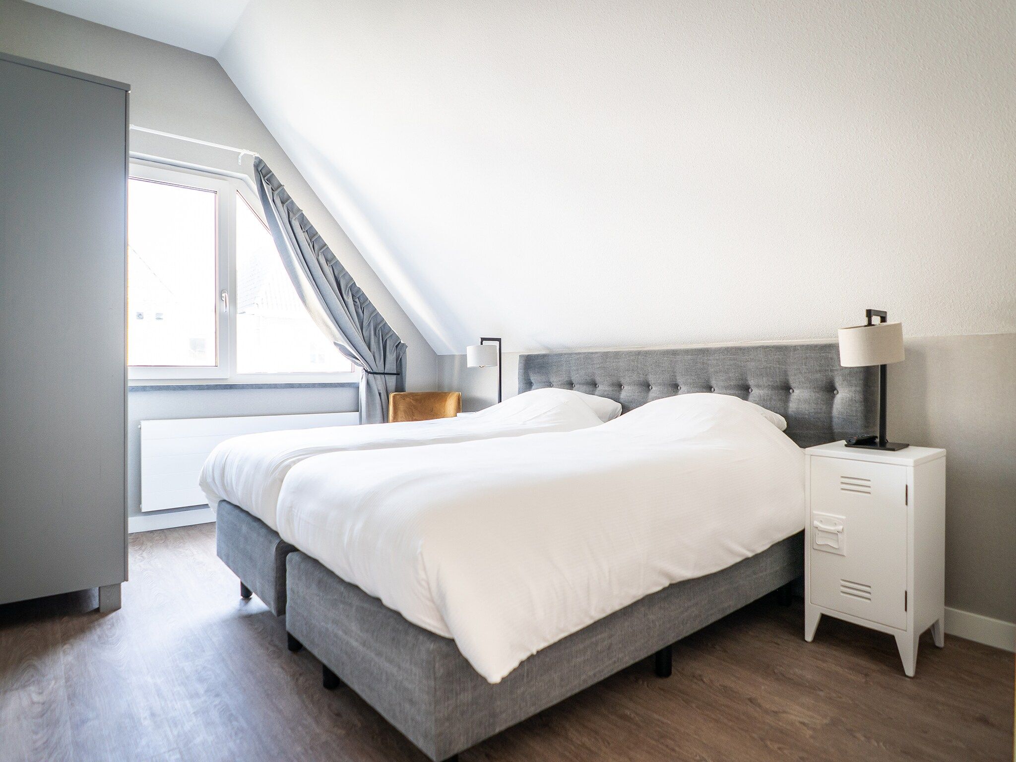 Een slaapkamer van Hodshonstraat B-10 in de Cocksdorp Texel