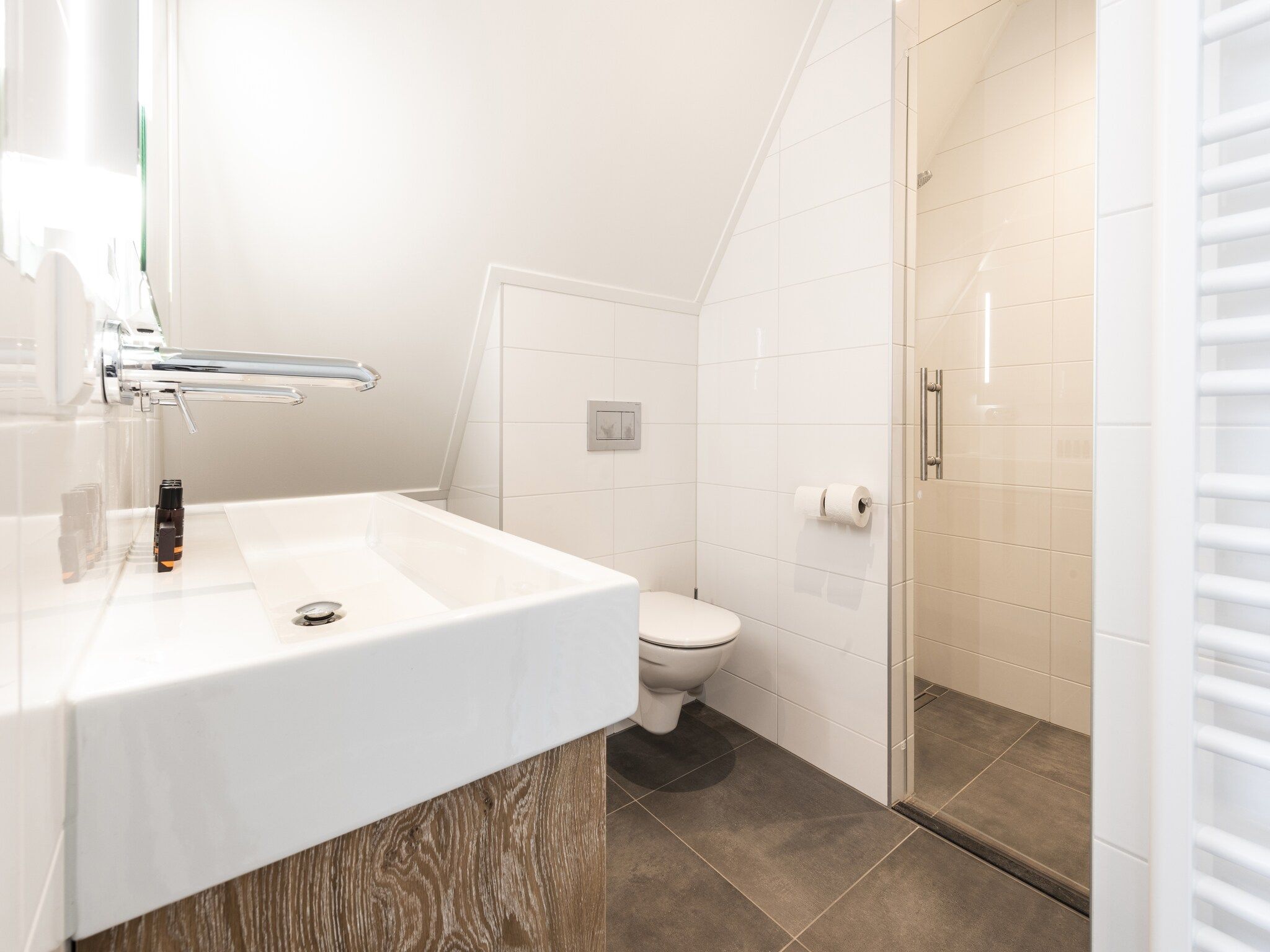 De badkamer van Friese Meren Villa's 2 in Delfstrahuizen