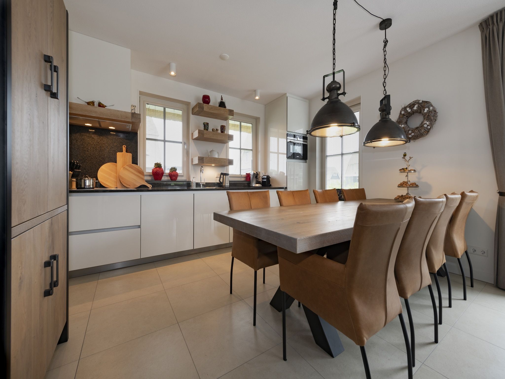 De keuken van Friese Meren Villa's 7 in Delfstrahuizen