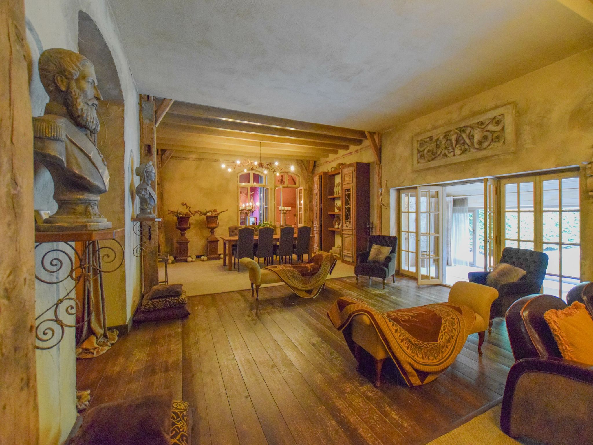 De woonkamer van La Maison Douce in Alphen