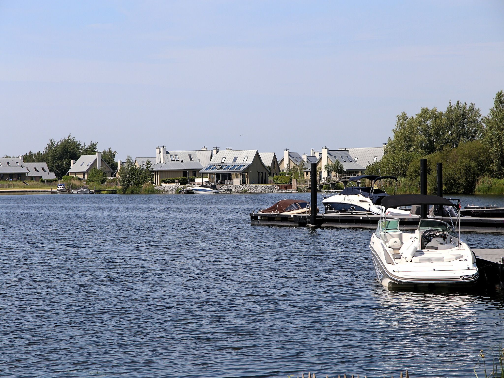 Parkfaciliteiten bij Resort Waterrijk Oesterdam 11 in Tholen