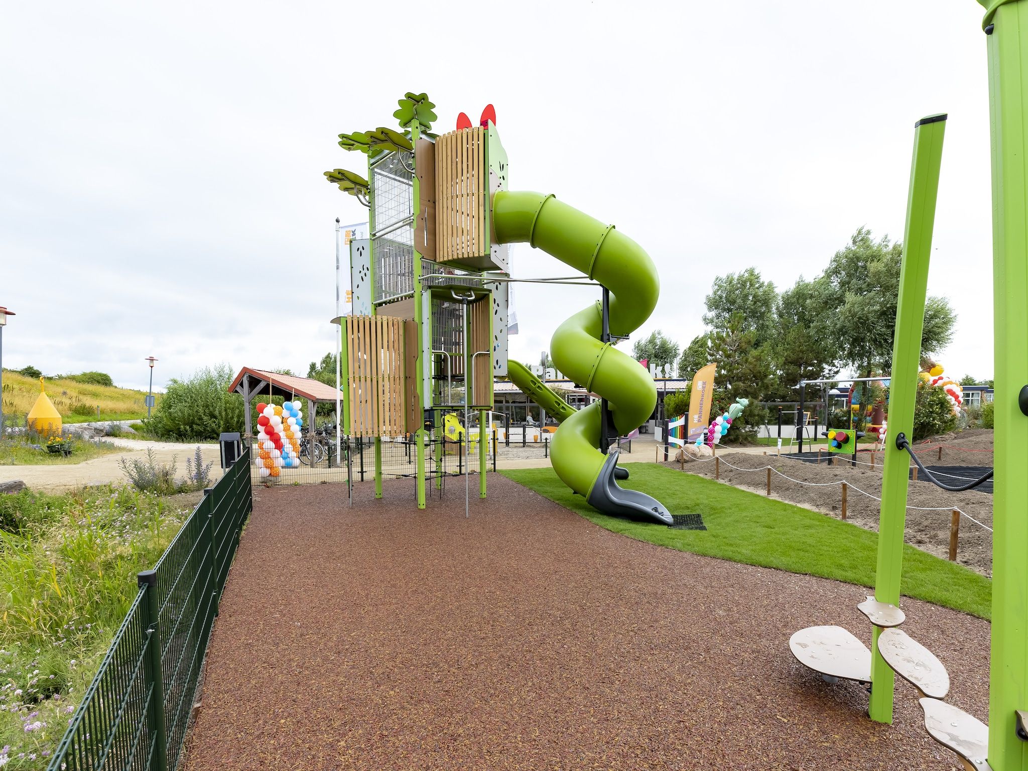 Parkfaciliteiten bij Strandpark Vlugtenburg 13 in 's-Gravenzande
